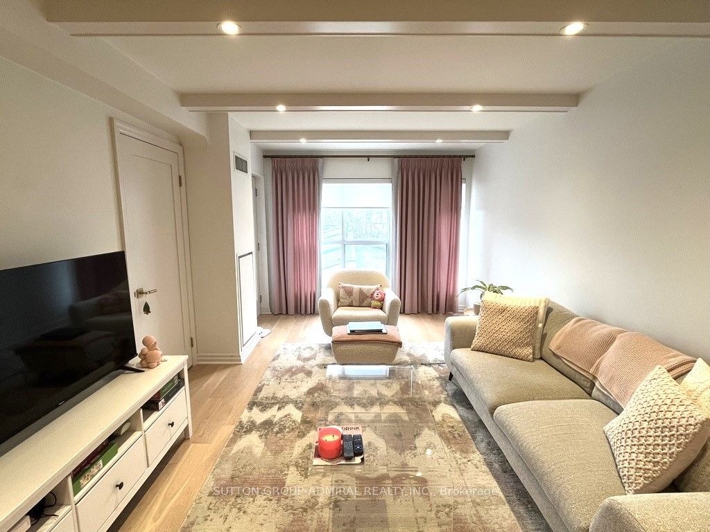 1174 Yonge Street 301, Toronto, ON M4W 2L9 photo 4