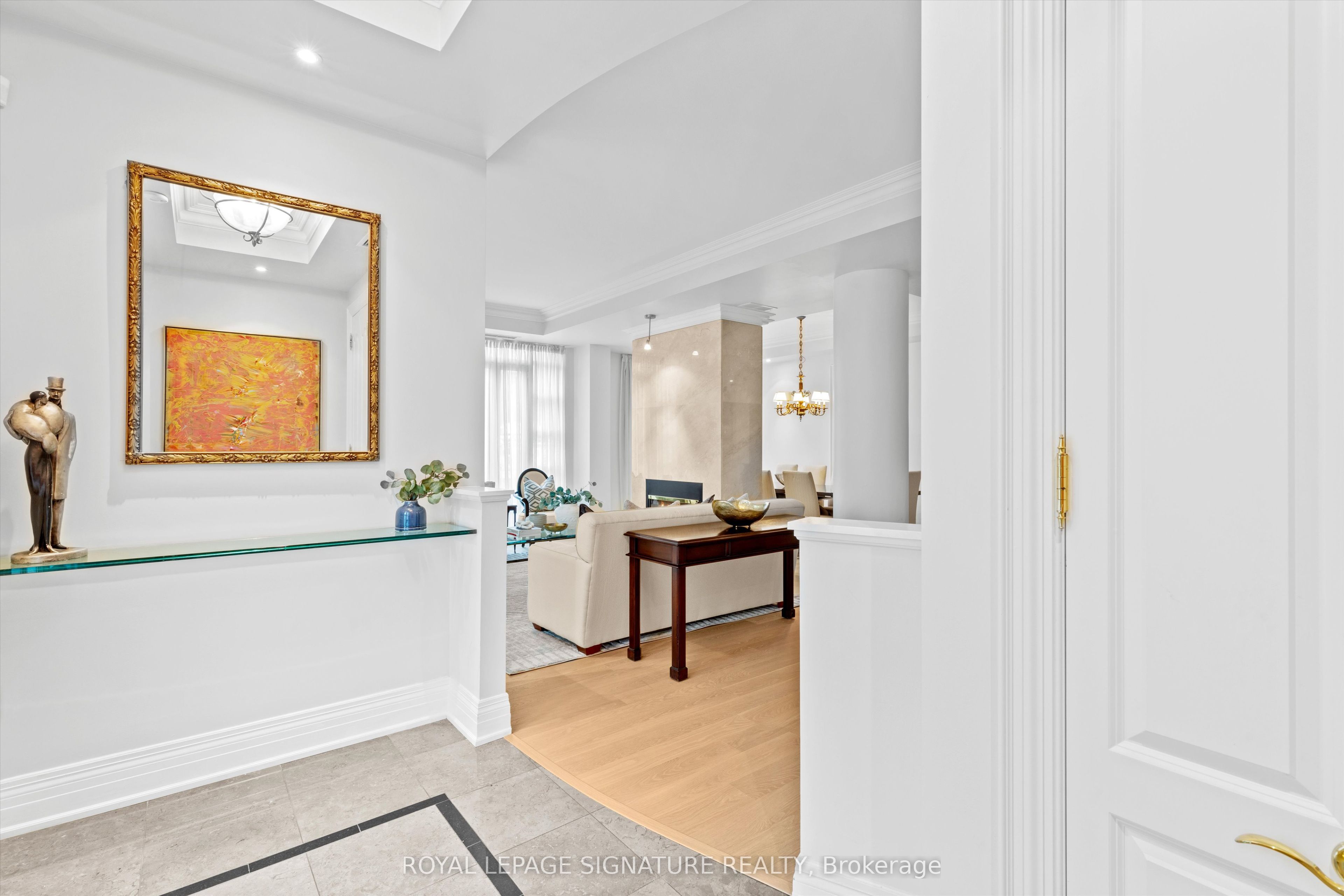 33 Delisle Avenue 108, Toronto, ON M4V 3C7 photo 3