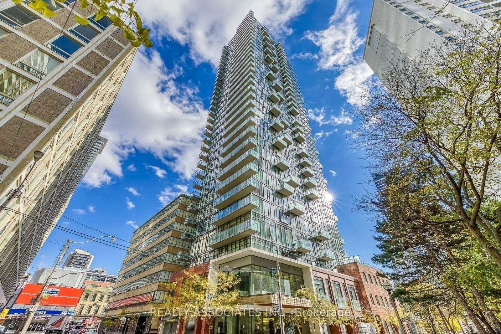 75 St Nicholas Street 1605, Toronto, ON M4Y 0A5