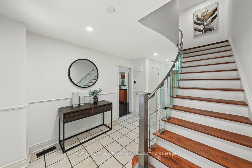 45 Chipwood Crescent, Toronto, ON M2J 3X6 photo 4