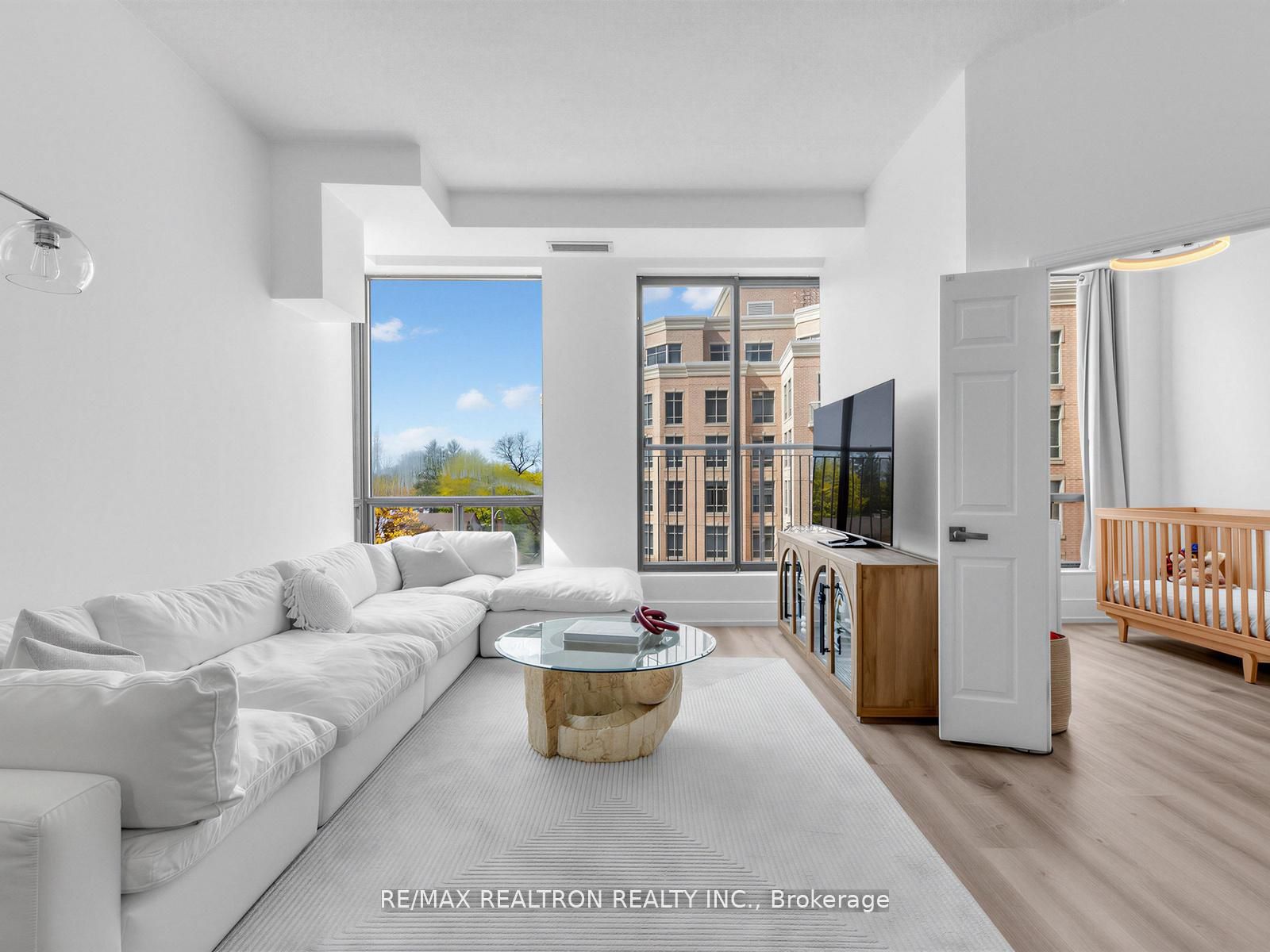 500 Glencairn Avenue 503, Toronto, ON M6B 1Z1 photo 3