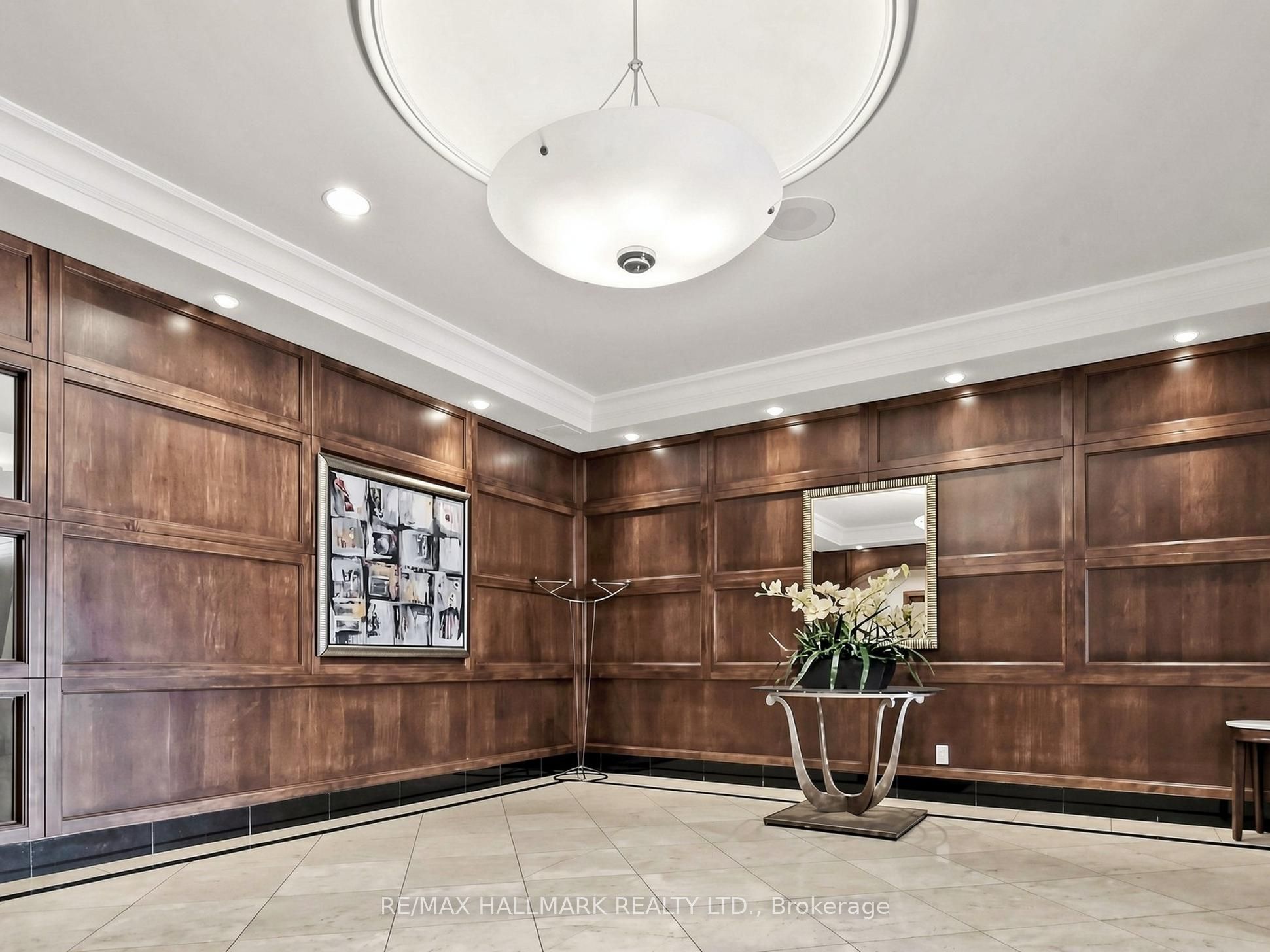 35 Finch Avenue E 1808, Toronto, ON M2N 6Z8 photo 4