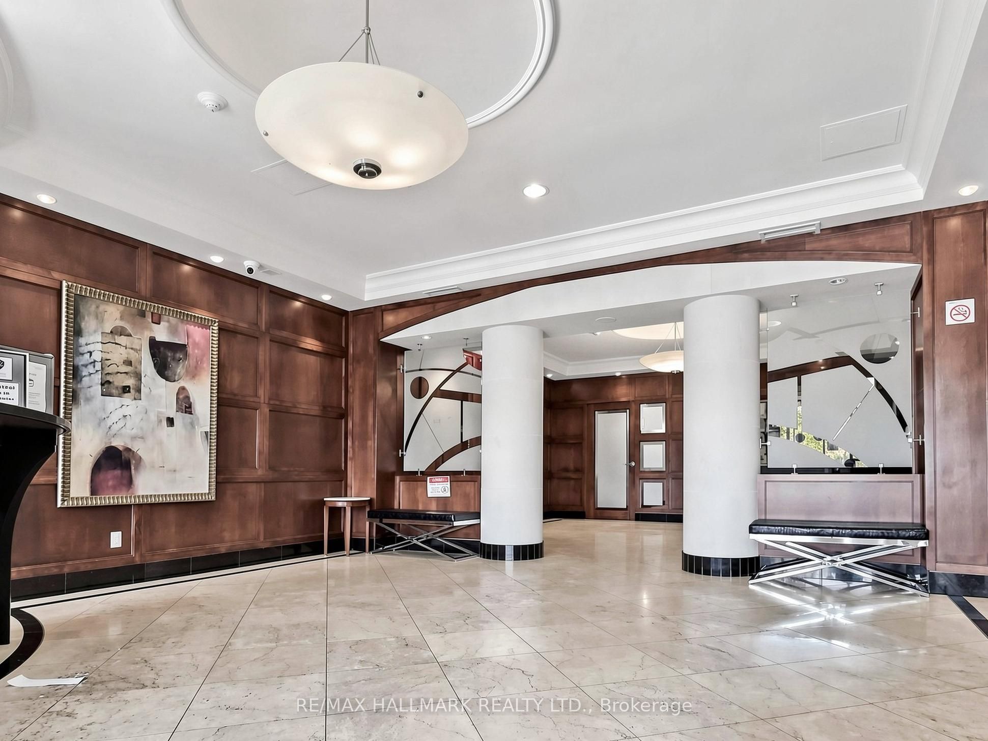 35 Finch Avenue E 1808, Toronto, ON M2N 6Z8 photo 5