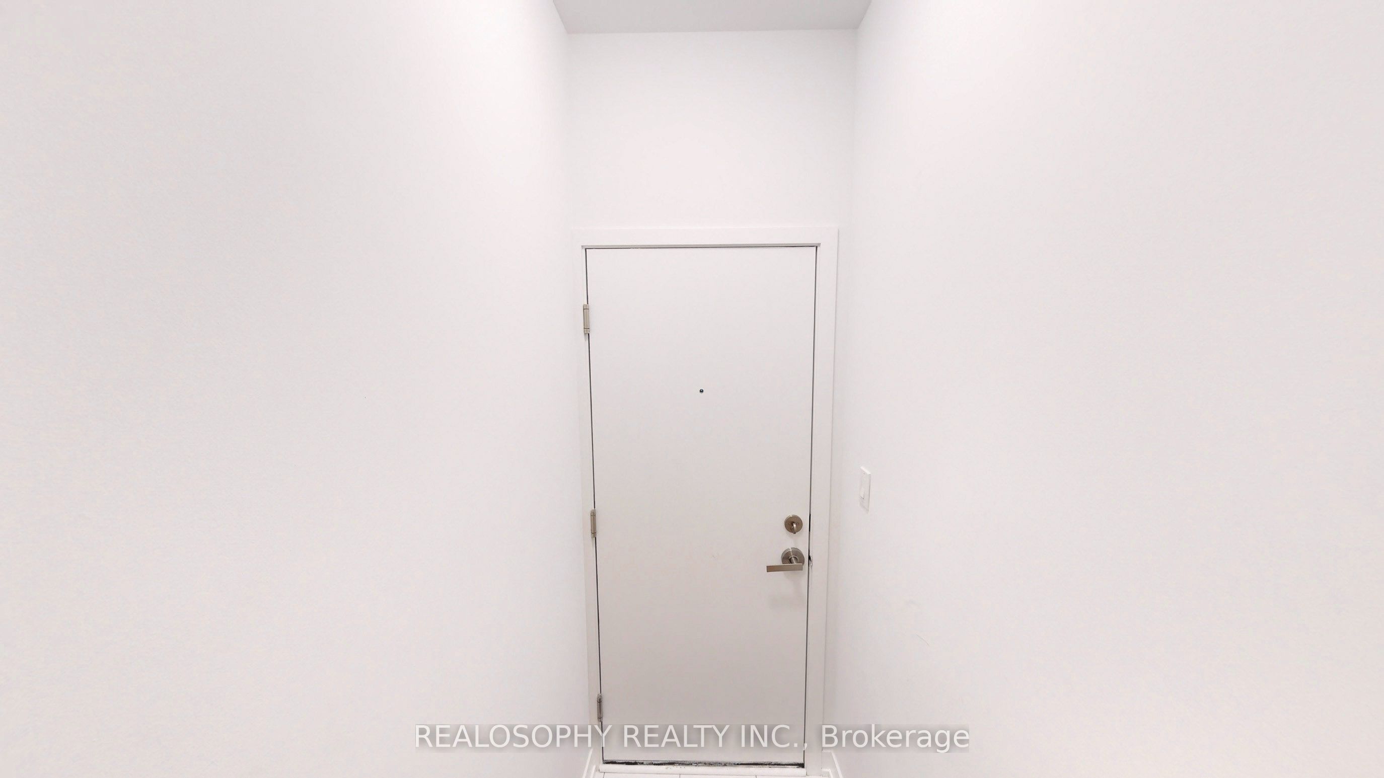 10 Marquette Avenue 14, Toronto, ON M6A 1X9 photo 5