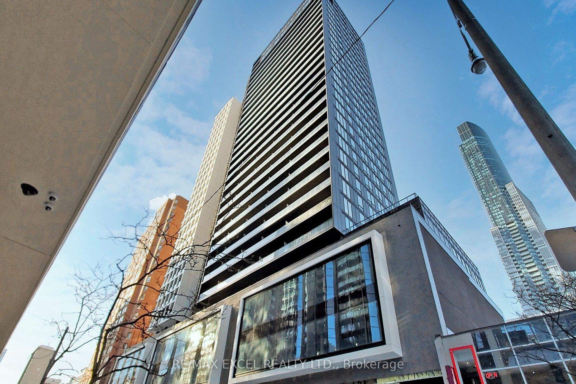 20 Edward Street 1420, Toronto, ON M5G 1C9 photo 2