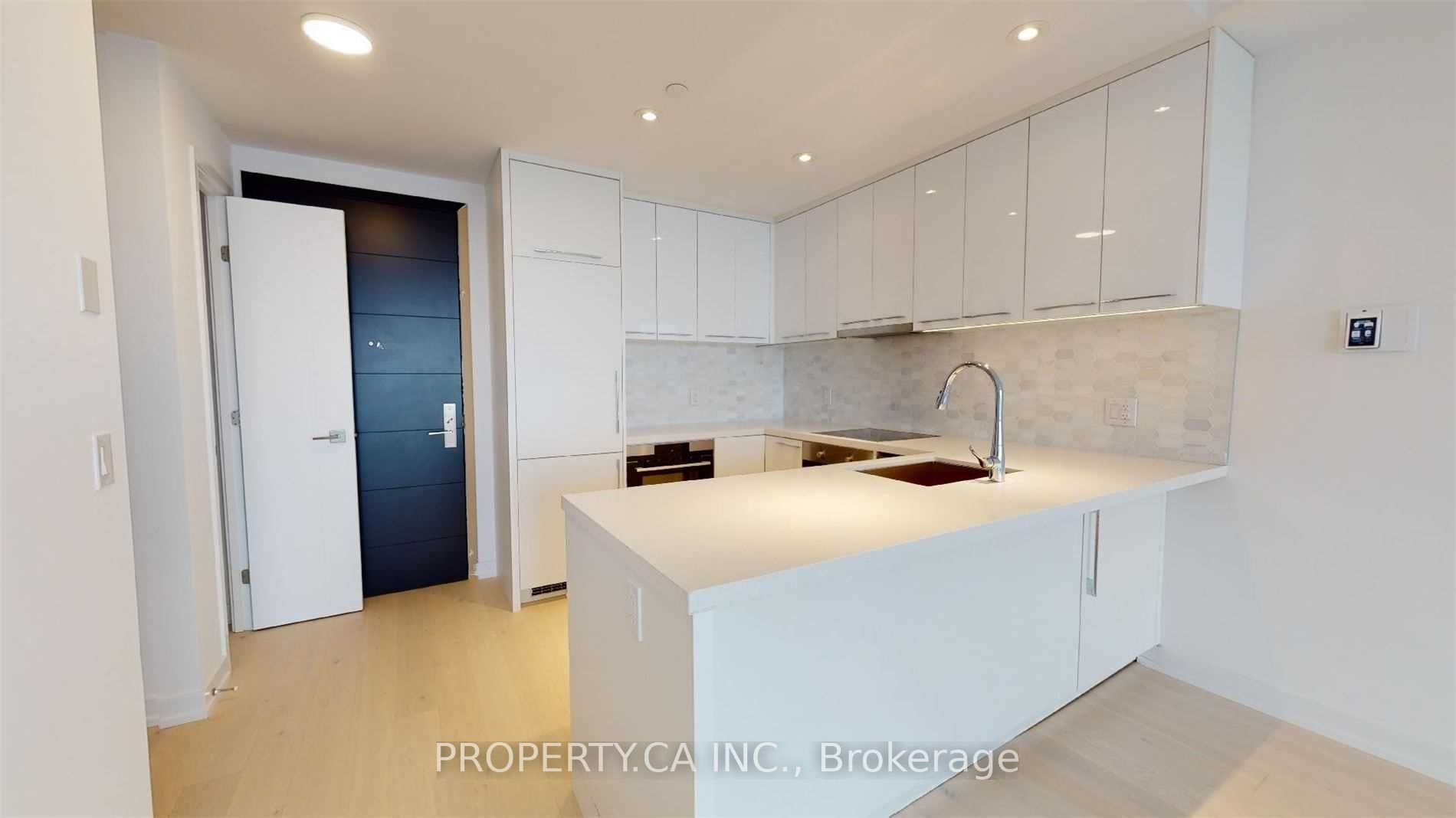 488 University Avenue 5012, Toronto, ON M5G 0C1 photo 3