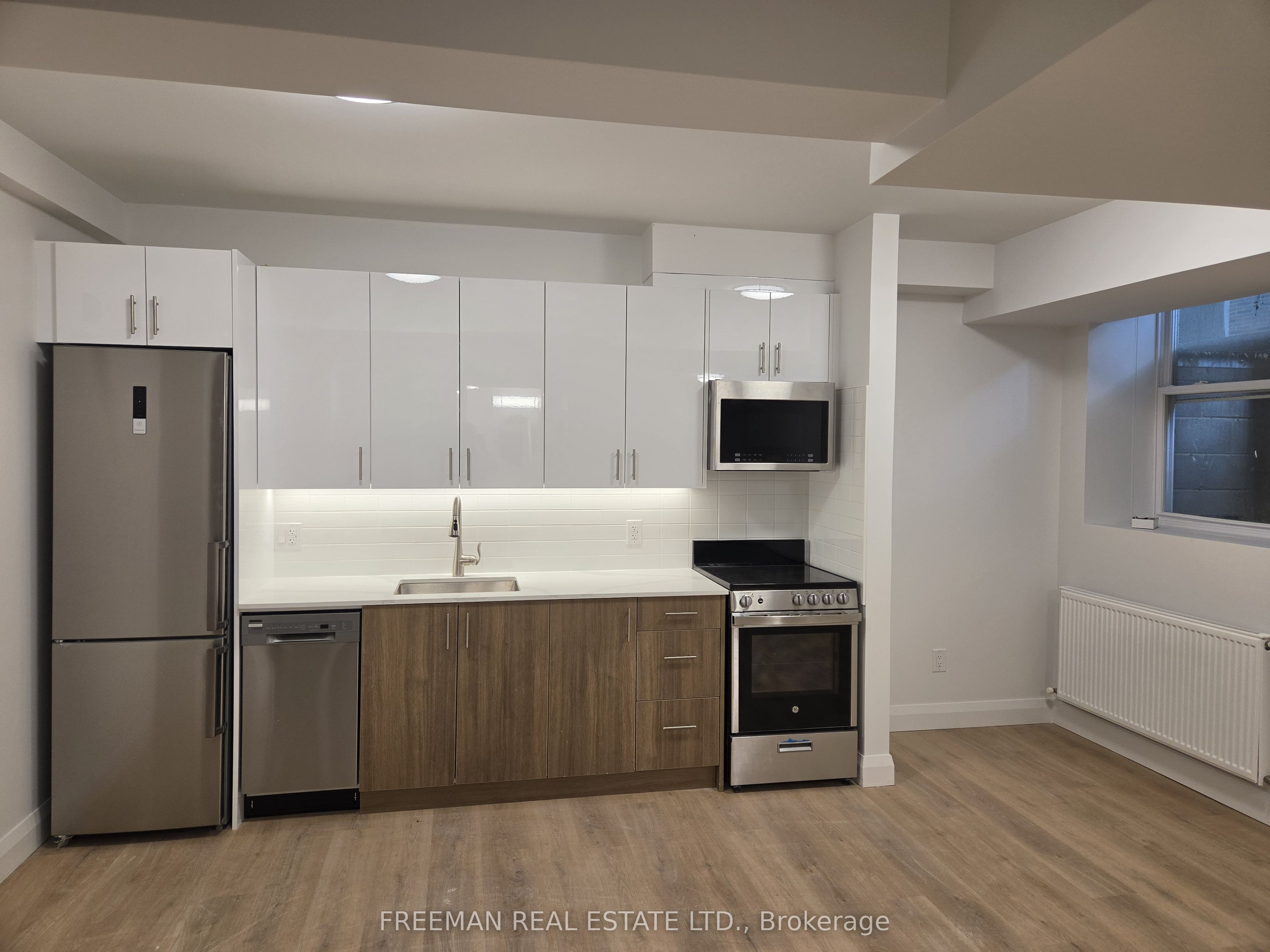 134 Carlton Street 45, Toronto, ON M5A 2K1