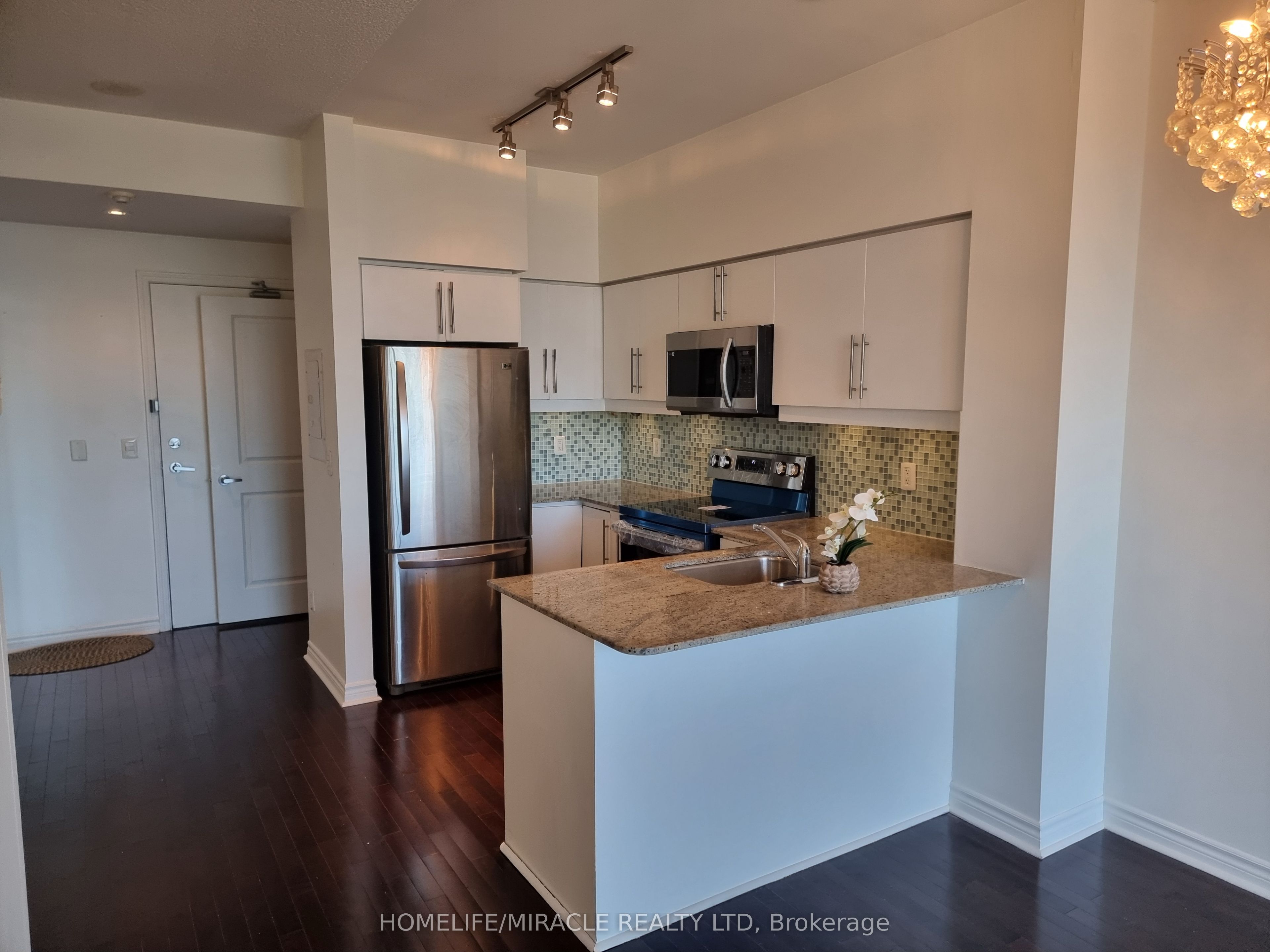 2885 Bayview Avenue 512, Toronto, ON M2K 0A3
