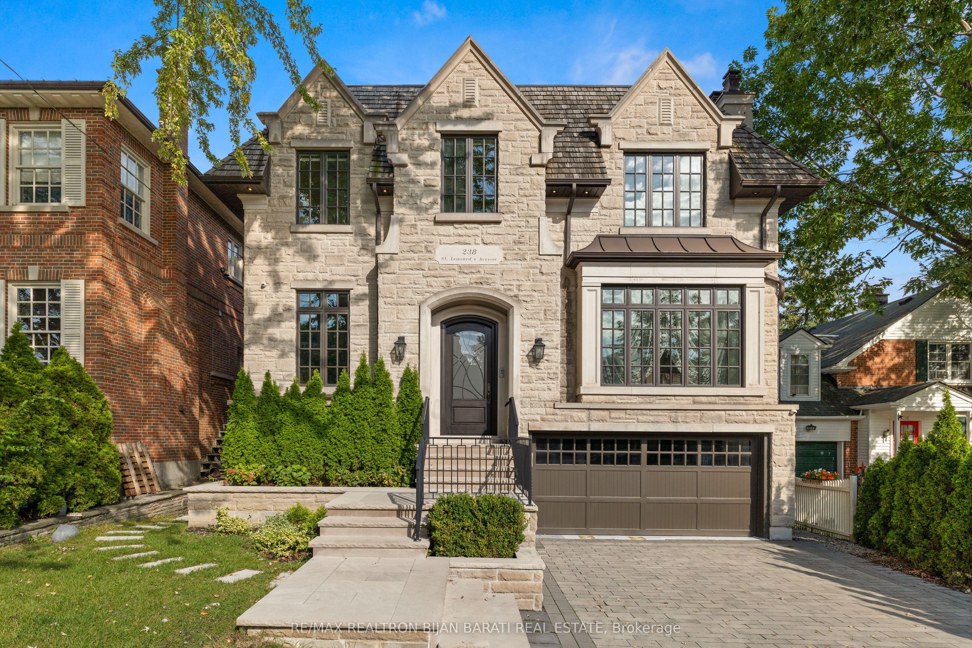 238 St Leonards Avenue, Toronto, ON M4N 1L1