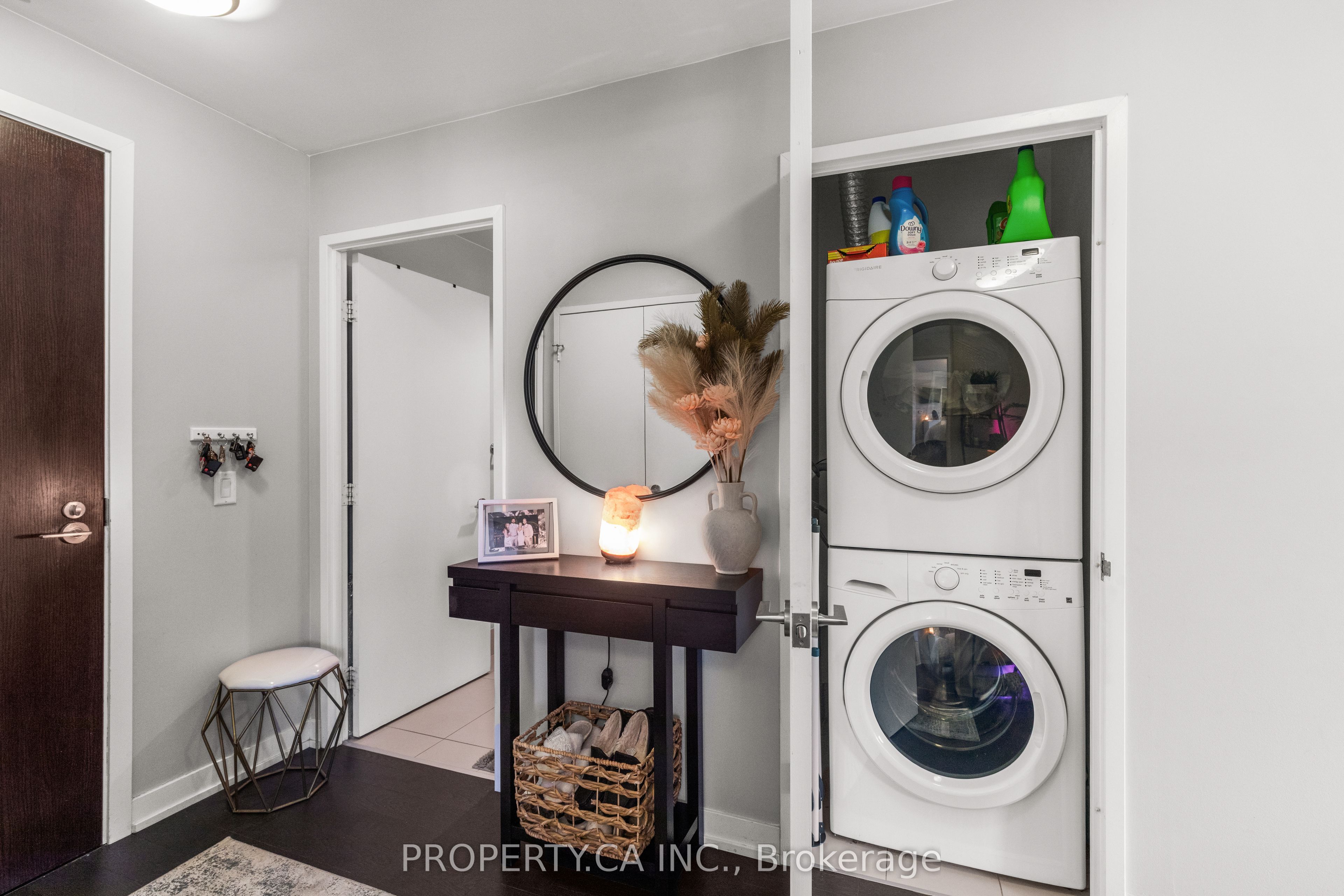 120 Bayview Avenue N122, Toronto, ON M5A 0G4 photo 4