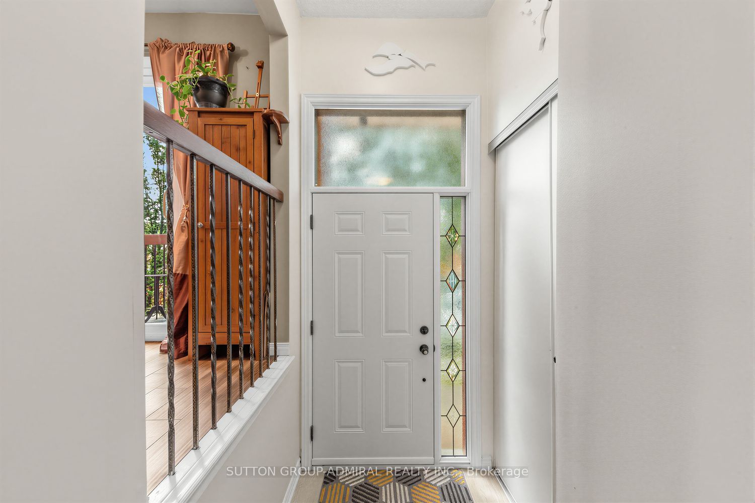 19 Carnival Court, Toronto, ON M2R 3T7 photo 4
