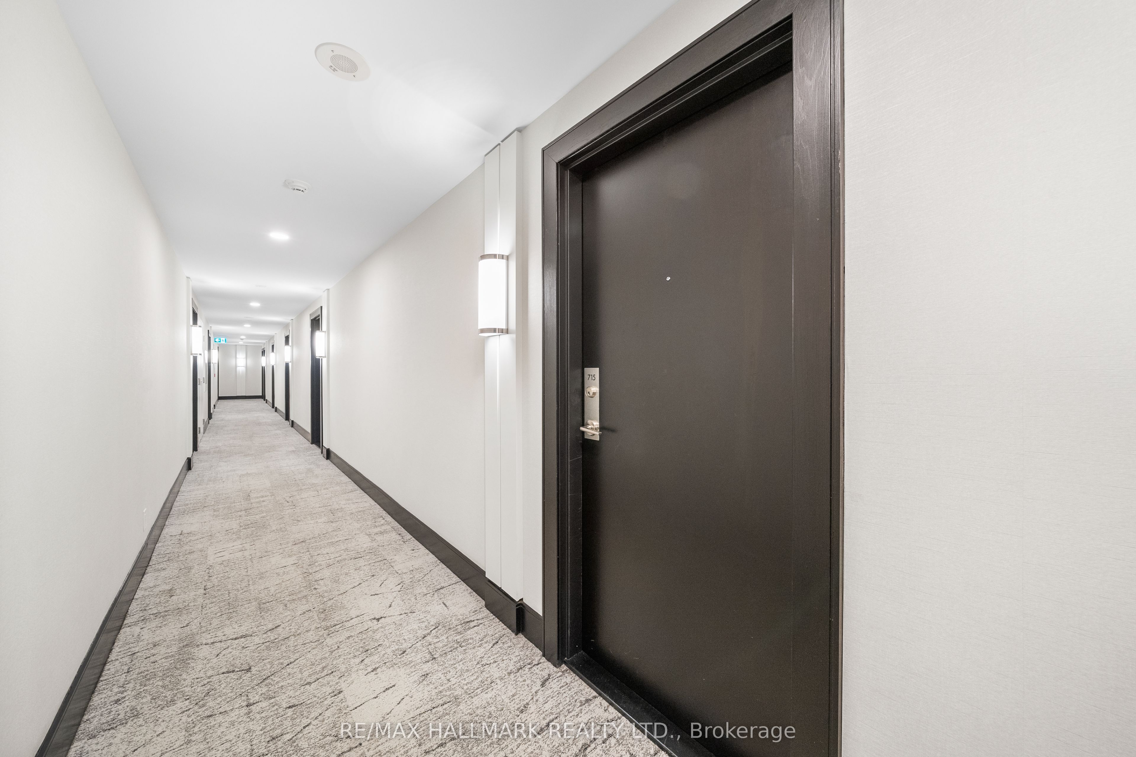 96 St Patrick Street 715, Toronto, ON M5T 1V2 photo 4