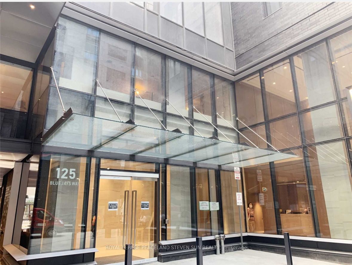 125 Blue Jays Way 1701, Toronto, ON M5V 0N5 photo 3