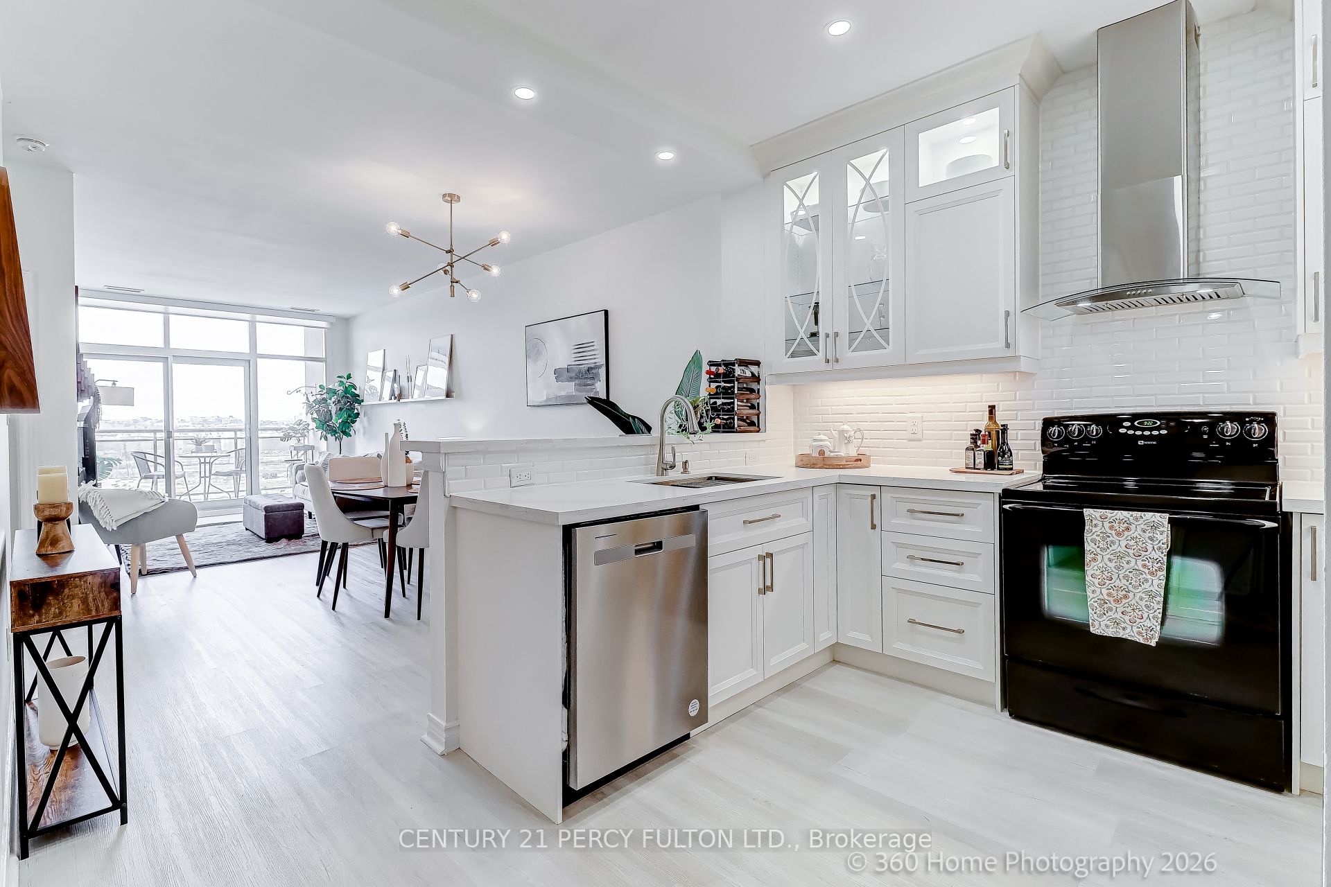 1 Leaside Park Drive 604, Toronto, ON M4H 1R1