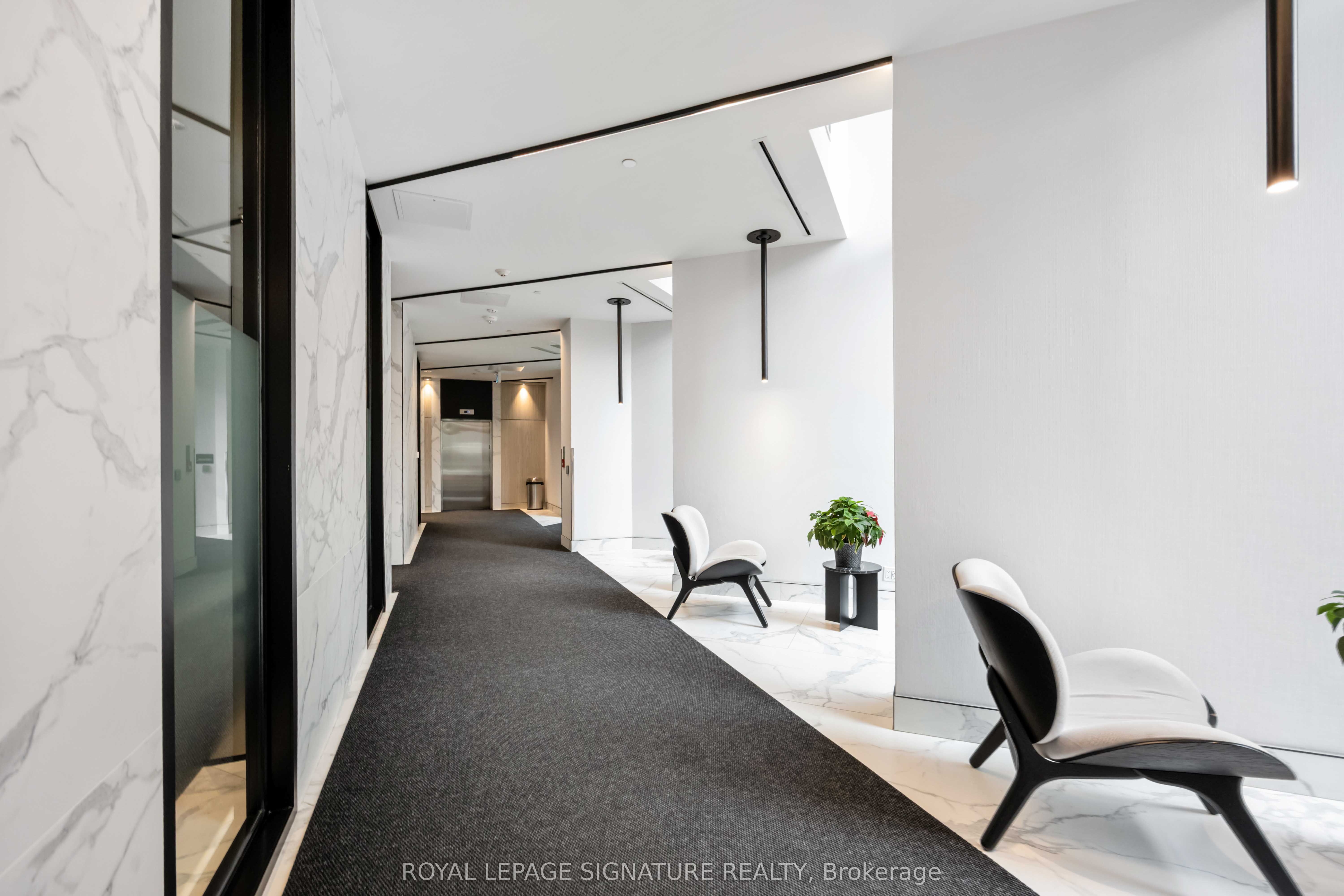 30 Tretti Way 216, Toronto, ON M3H 0E3 photo 3