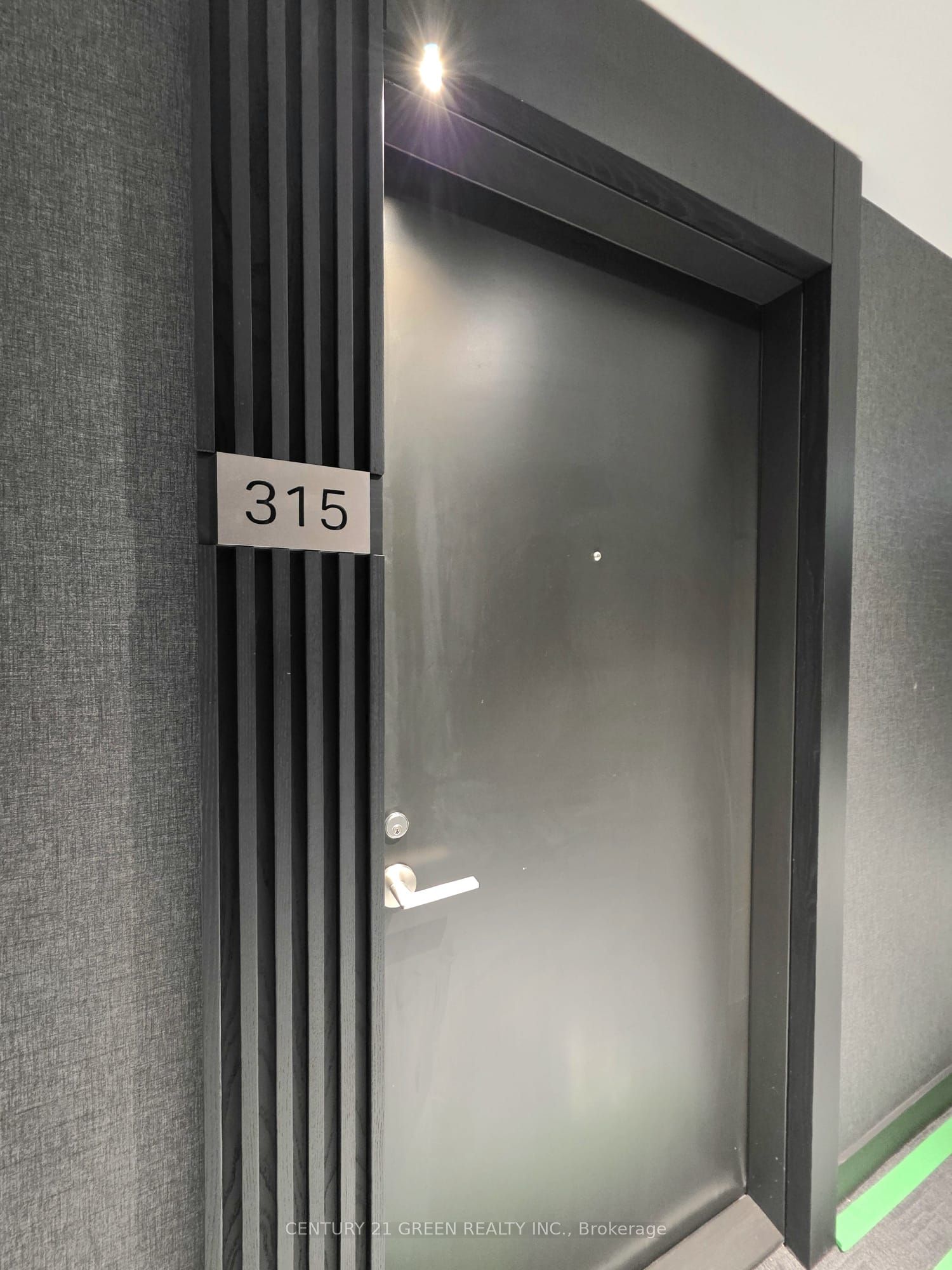 110 Broadway Avenue 315 S, Toronto, ON M4P 1V7 photo 2