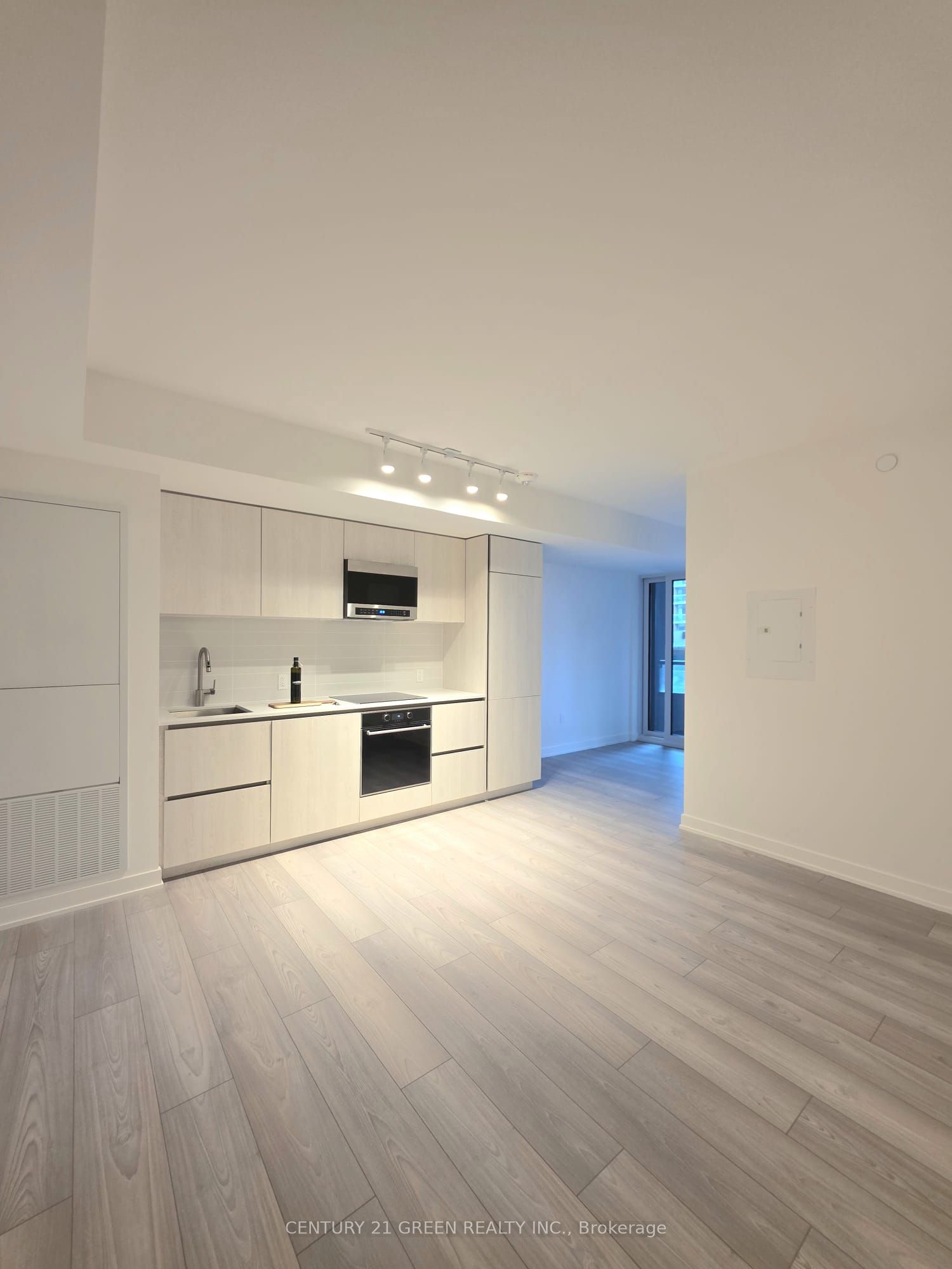 110 Broadway Avenue 315 S, Toronto, ON M4P 1V7 photo 5