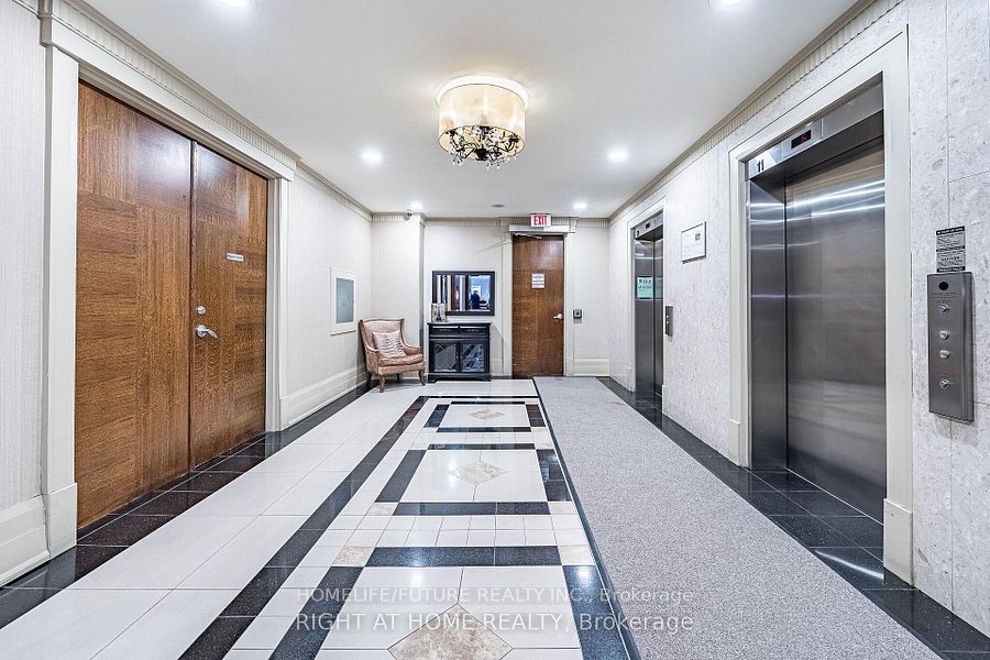 2 Rean Drive 512, Toronto, ON M2K 3B8 photo 2