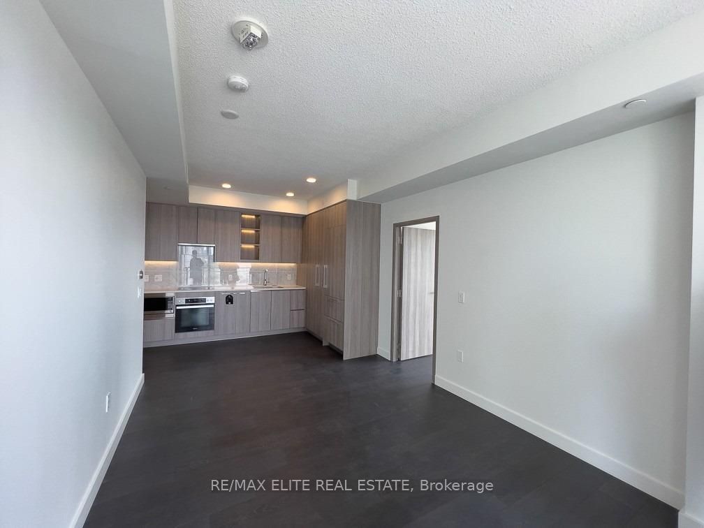 85 Mcmahon Drive 1606, Toronto, ON M2K 0H2 photo 2