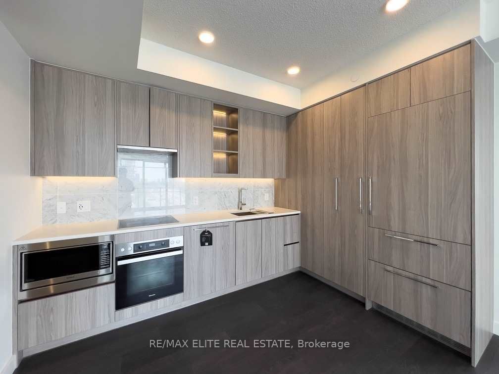 85 Mcmahon Drive 1606, Toronto, ON M2K 0H2 photo 4