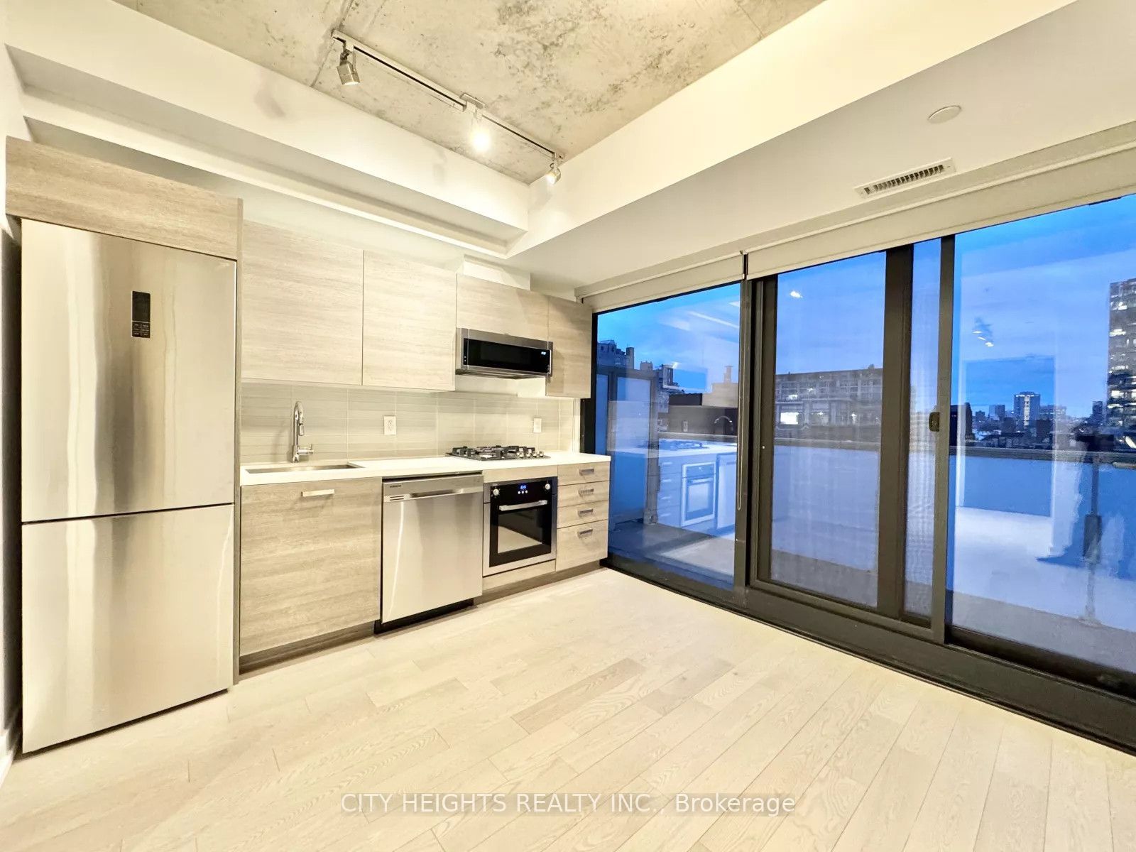 11 Charlotte Street 705, Toronto, ON M5V 2H5 photo 4