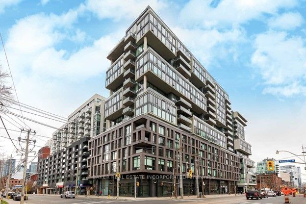 111 Bathurst Street 1610, Toronto, ON M5V 0M9 photo 2