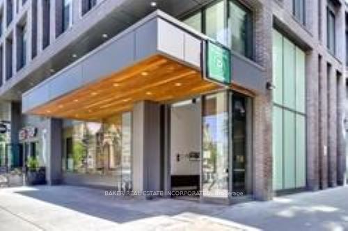 111 Bathurst Street 1610, Toronto, ON M5V 0M9 photo 4