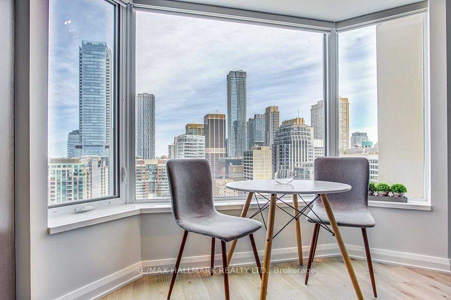 155 Yorkville Avenue 2307, Toronto, ON M5R 1C4 photo 3
