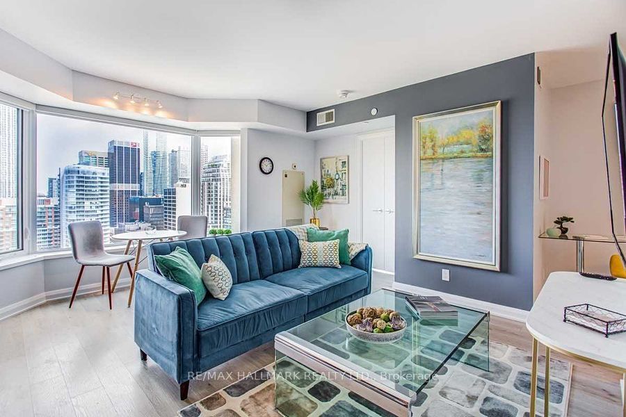 155 Yorkville Avenue 2307, Toronto, ON M5R 1C4 photo 4
