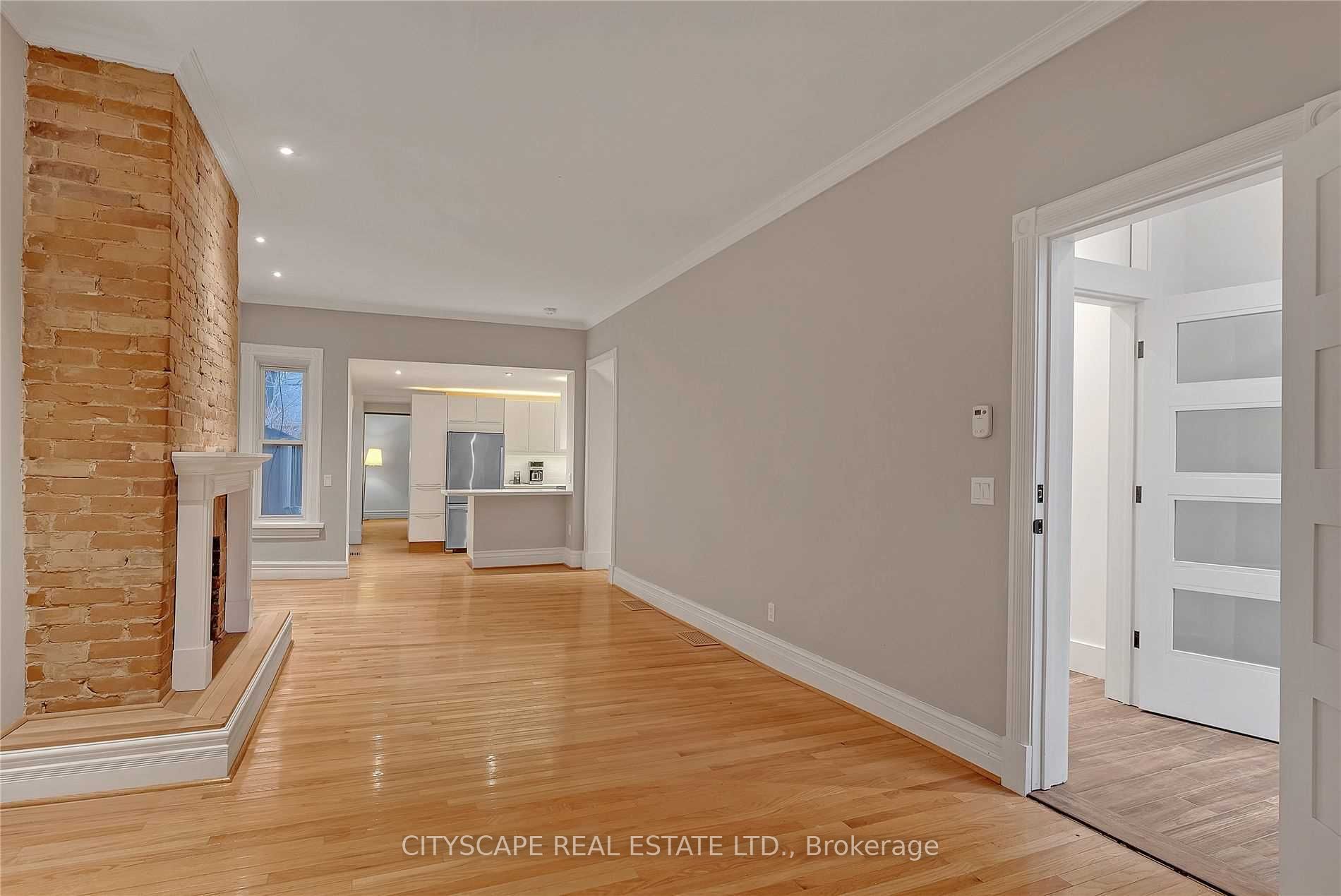 180 Strachan Avenue #2 Upper, Toronto, ON M6J 2S9 photo 5