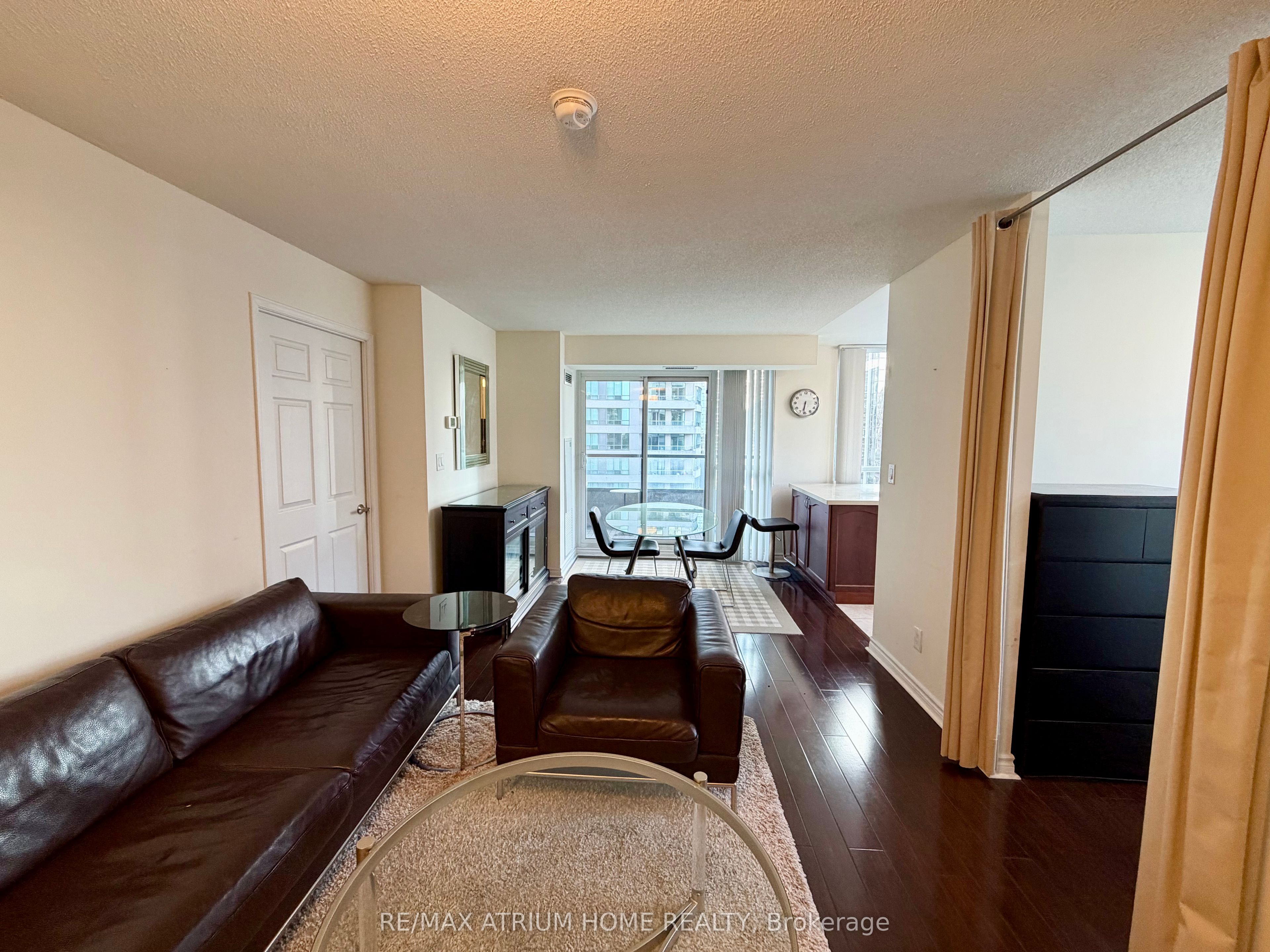 35 Hollywood Avenue 1219, Toronto, ON M2N 0A9 photo 3