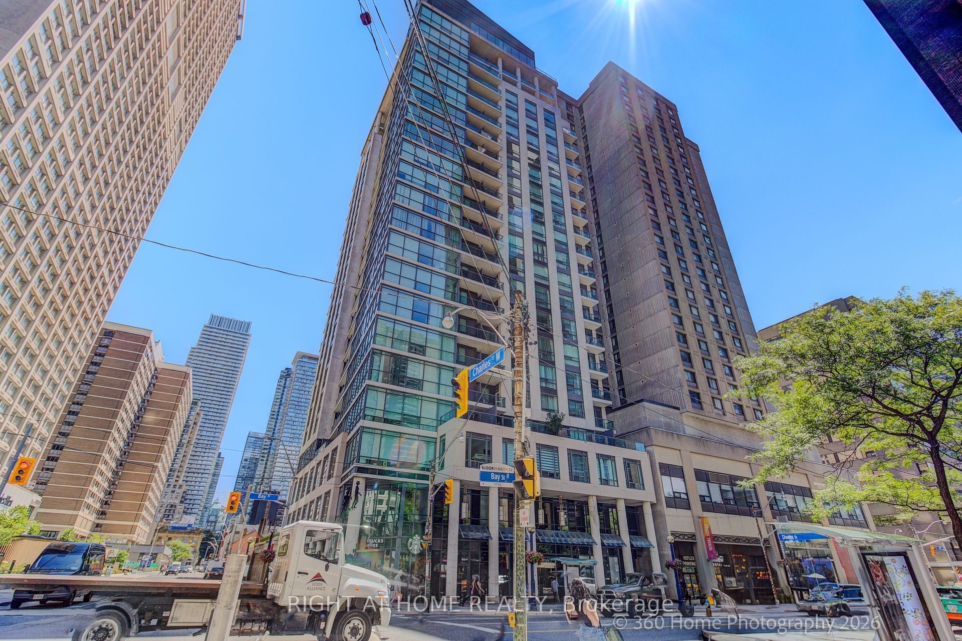 1121 Bay Street 1907, Toronto, ON M5S 2B3