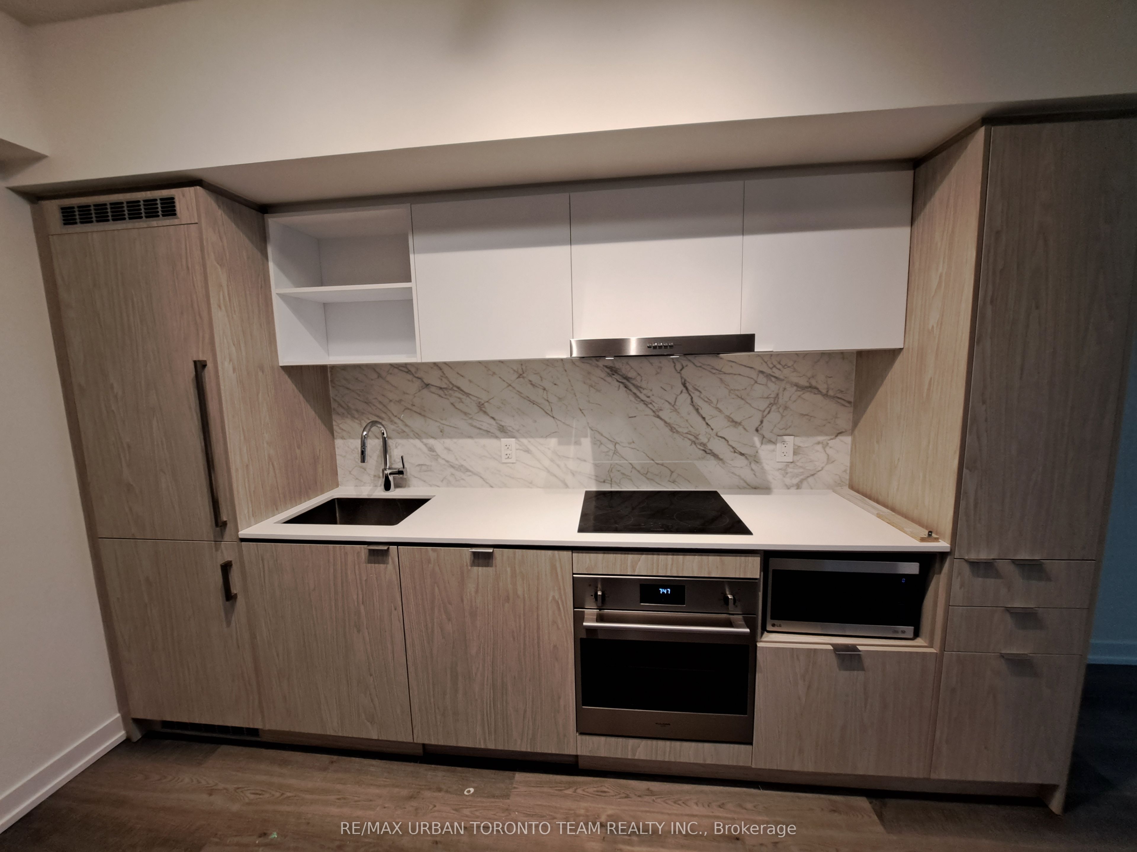 55 Cooper Street 4616, Toronto, ON M5E 0G1 photo 4