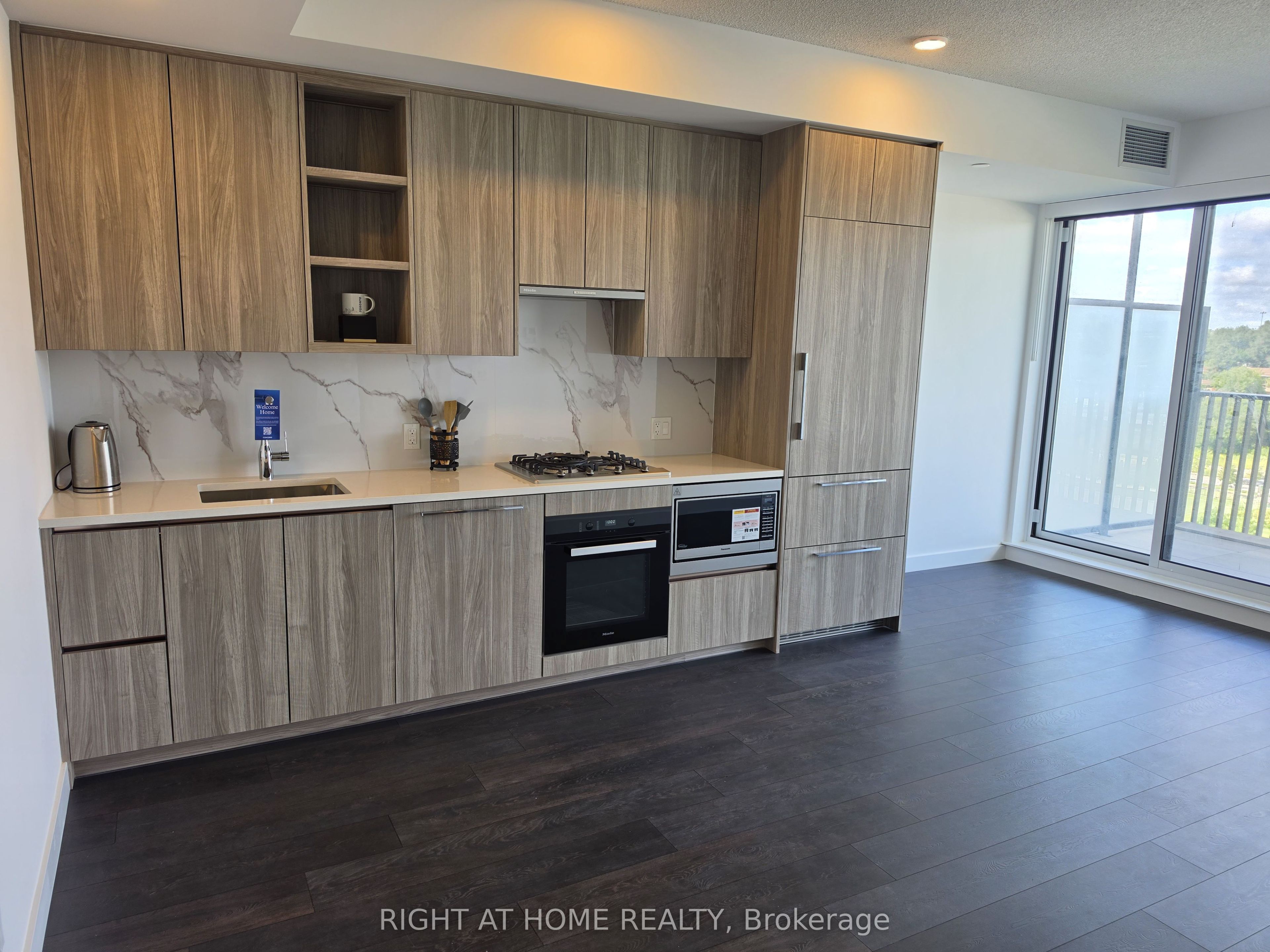 75 Billes Heights 916, Toronto, ON M2K 0J8 photo 2