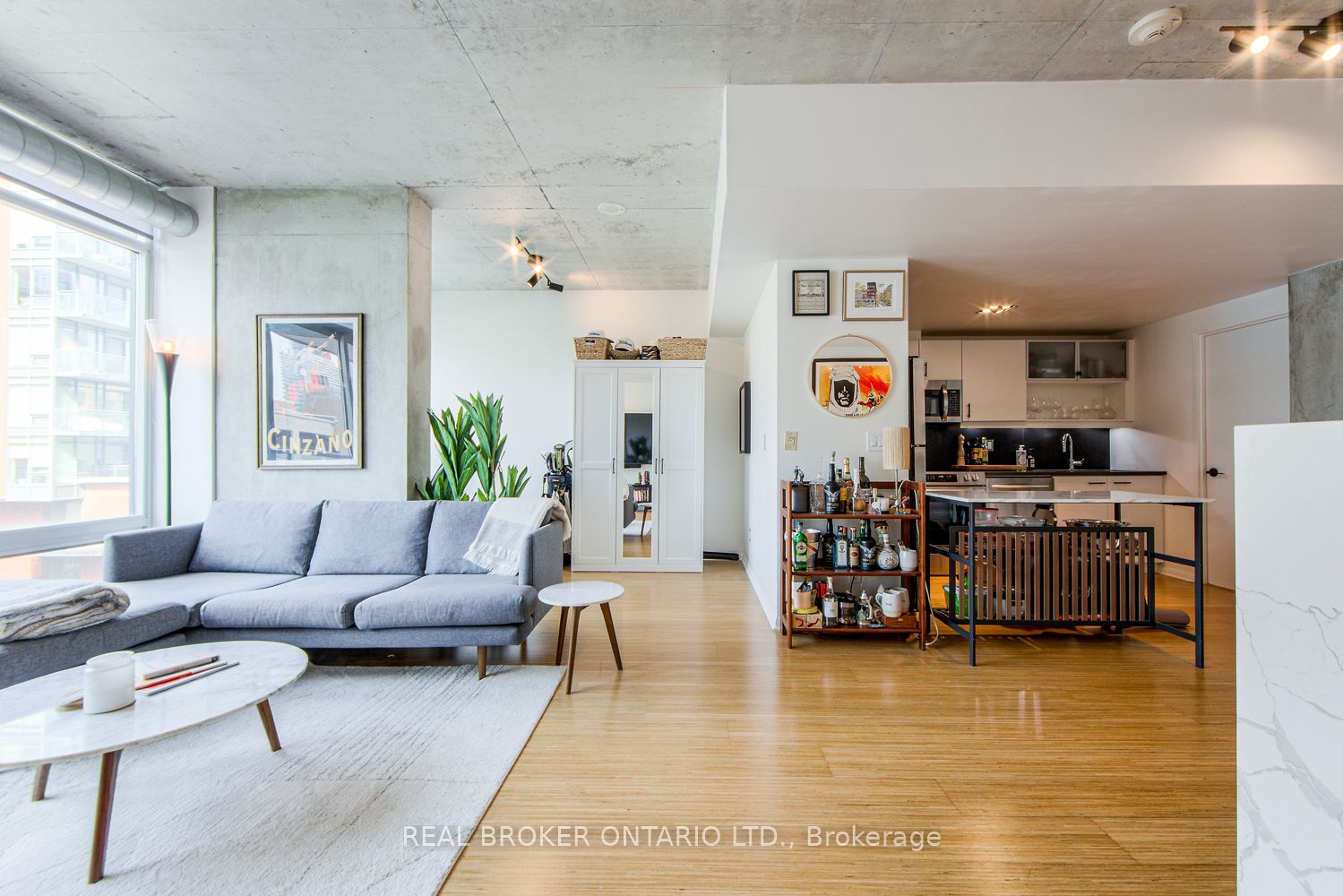 333 Adelaide Street E 732, Toronto, ON M5A 1N3 photo 3