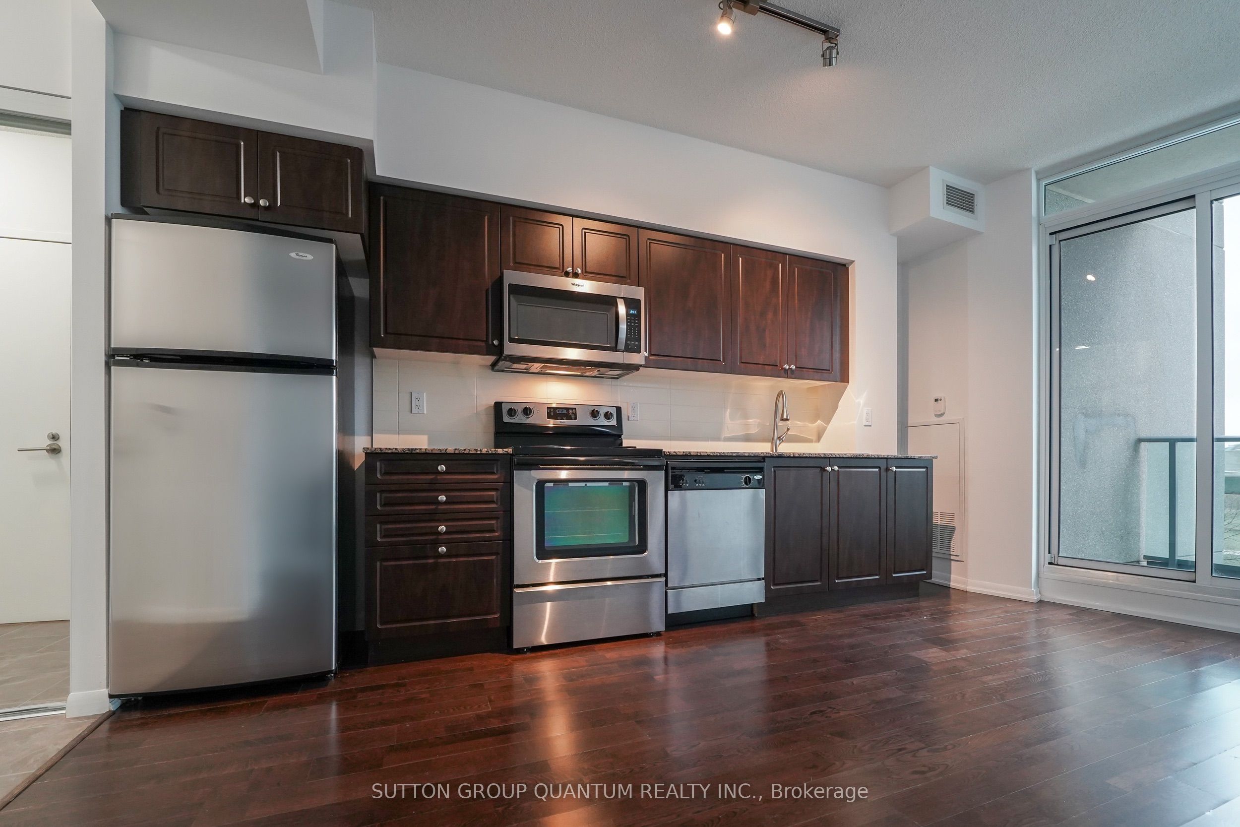 209 Fort York Boulevard 773, Toronto, ON M5V 4A1 photo 3