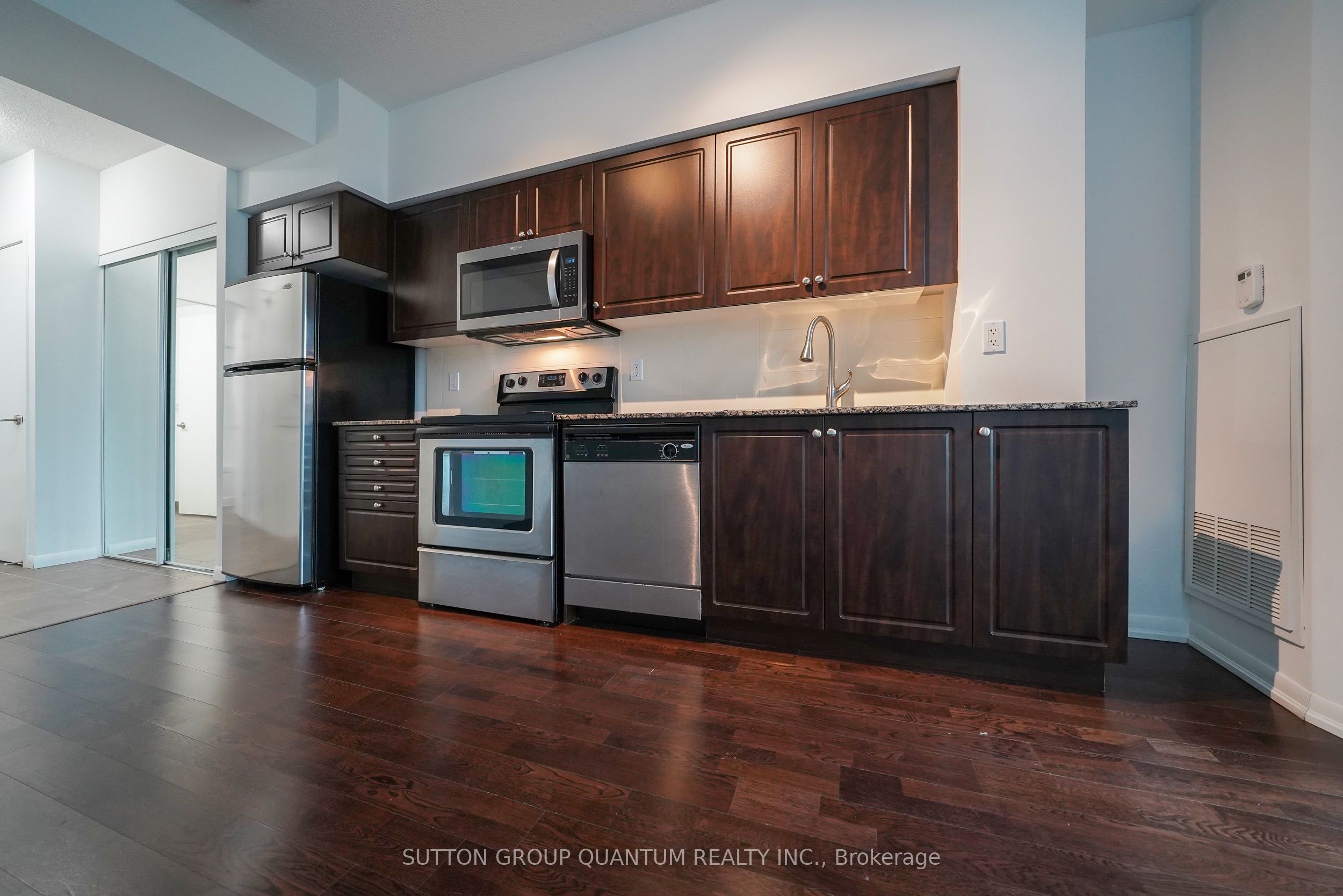 209 Fort York Boulevard 773, Toronto, ON M5V 4A1 photo 5