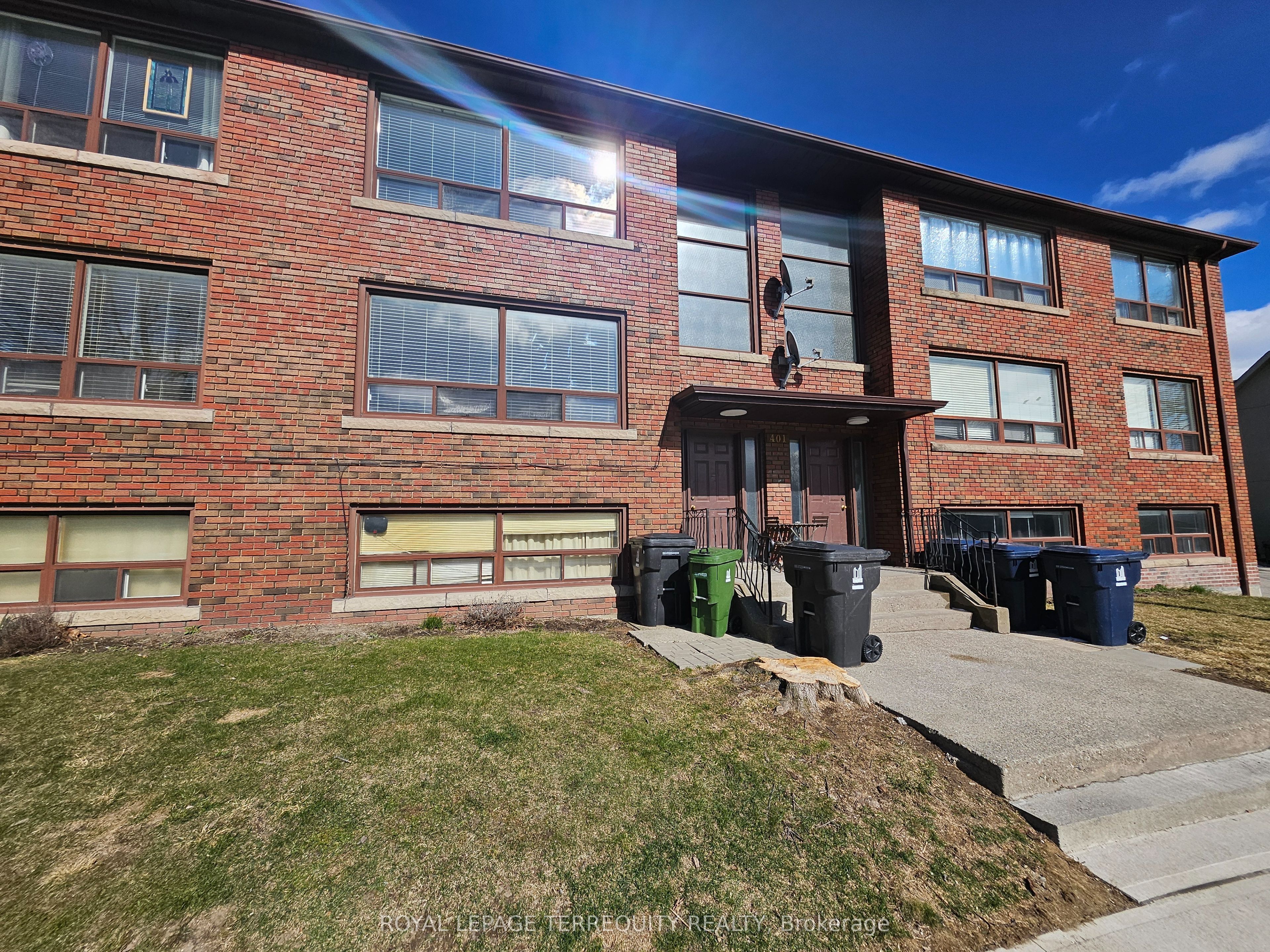 401 Winnett Avenue 3, Toronto, ON M6C 3M2 photo 4