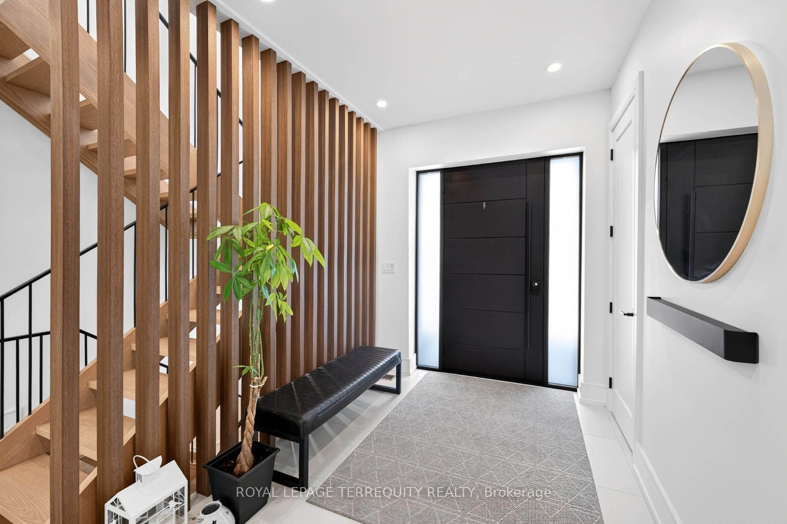 35 Tottenham Road, Toronto, ON M3C 2J5 photo 3