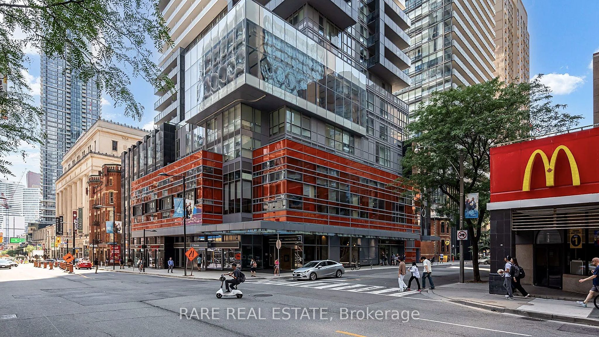 7 Grenville Street 6111, Toronto, ON M4Y 0E9 photo 2