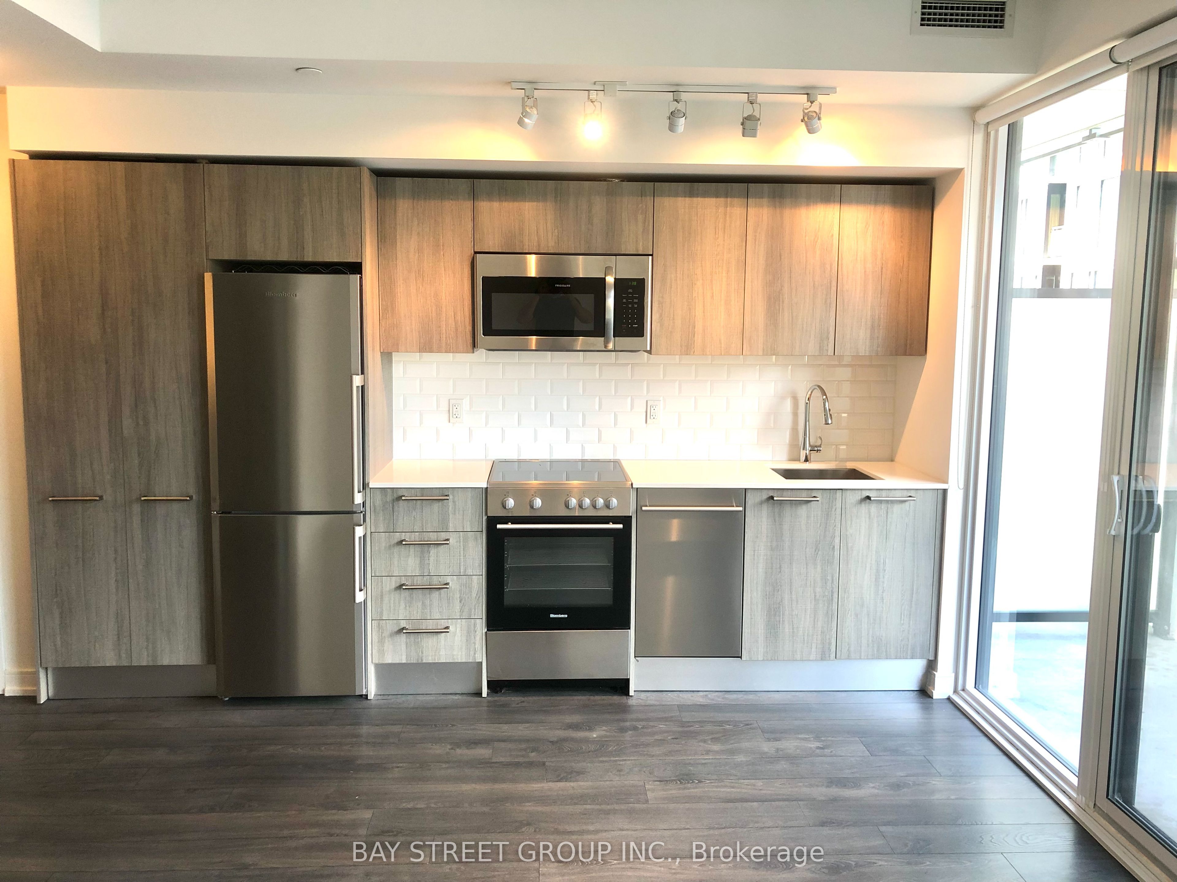 28 Wellesley Street E 608, Toronto, ON M4Y 0C4 photo 4