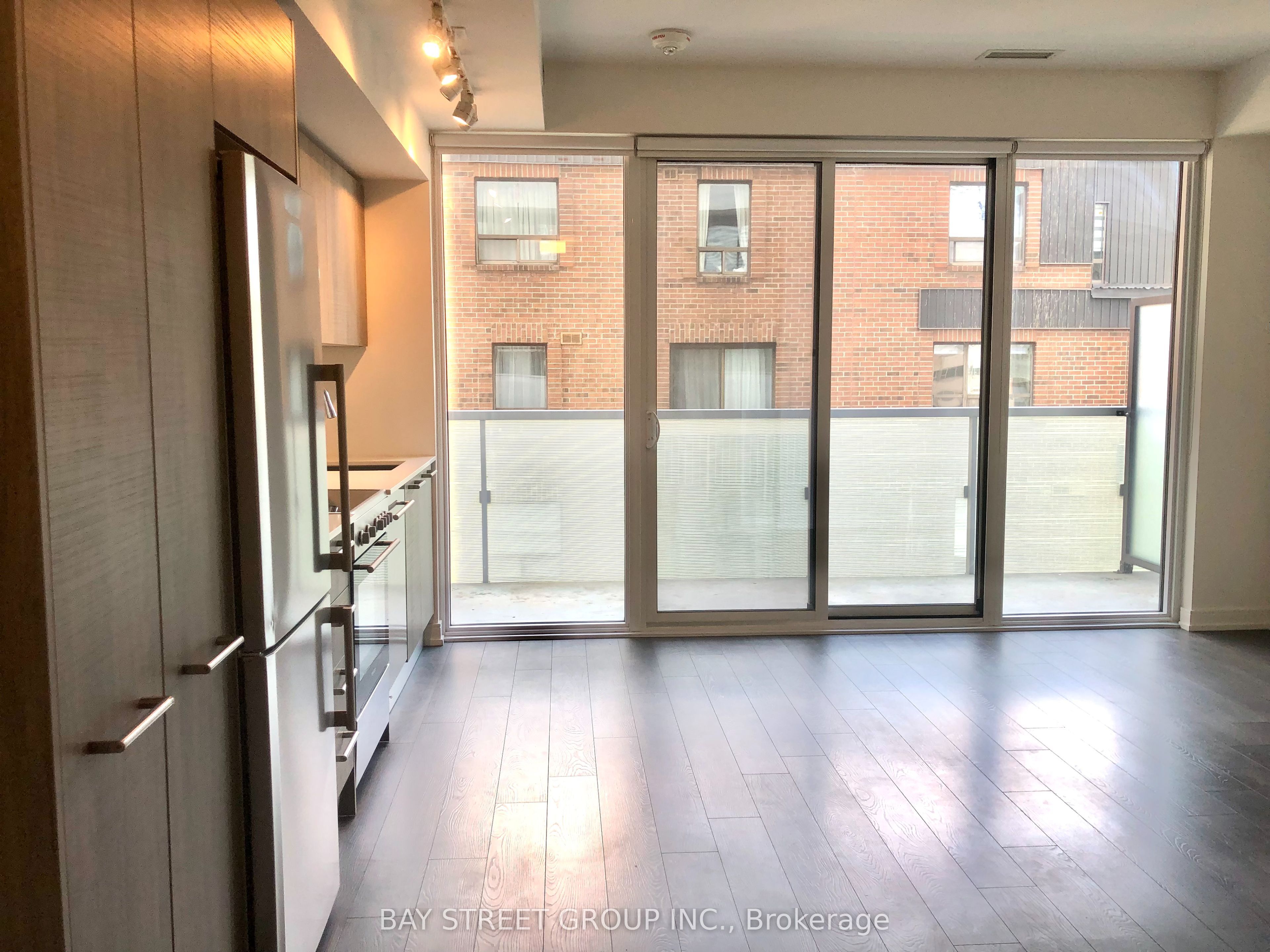 28 Wellesley Street E 608, Toronto, ON M4Y 0C4 photo 5