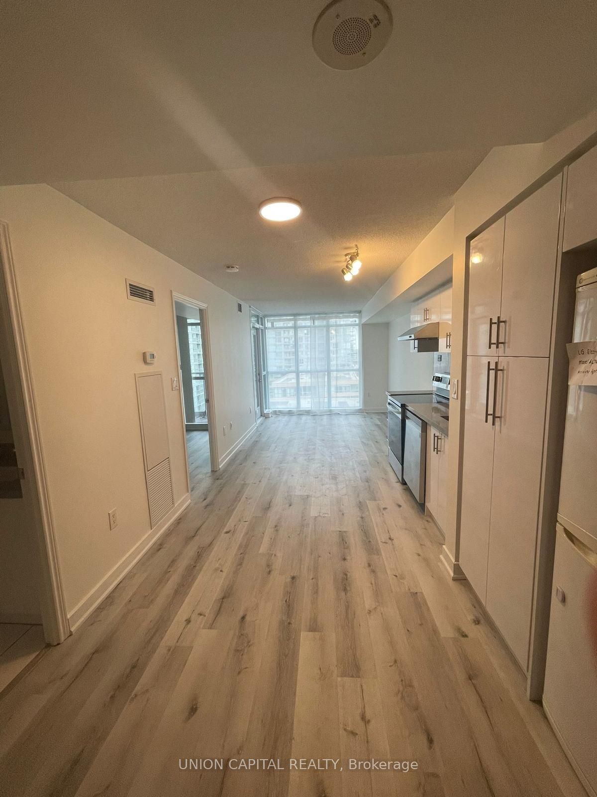 151 Dan Leckie Way 1510, Toronto, ON M5V 4B2