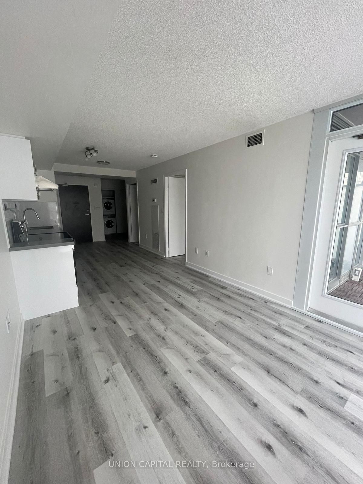 151 Dan Leckie Way 1510, Toronto, ON M5V 4B2 photo 2