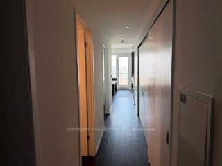 197 Yonge Street 3510, Toronto, ON M5B 0C1