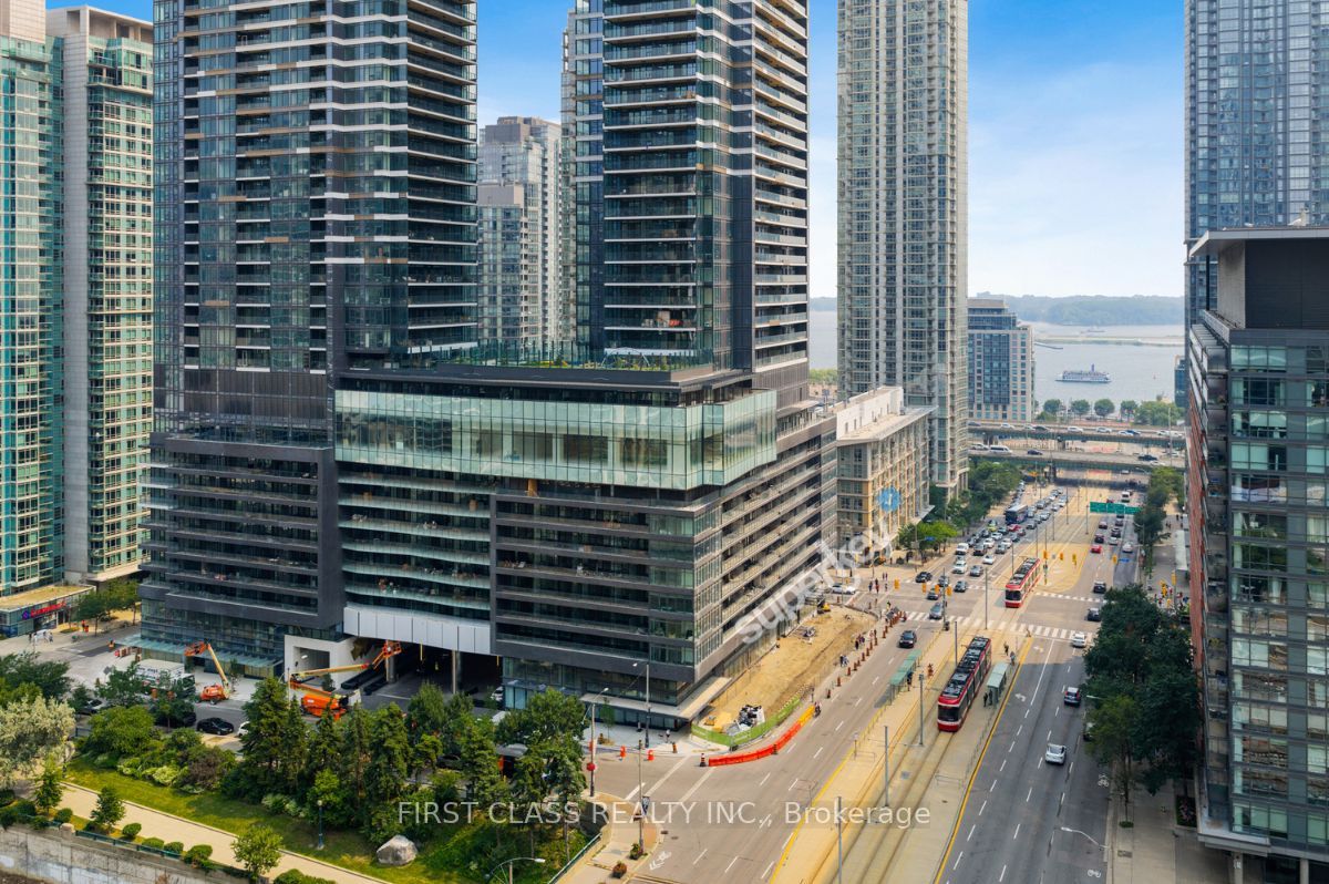3 Concord Cityplace Way 728W, Toronto, ON M5V 0X4