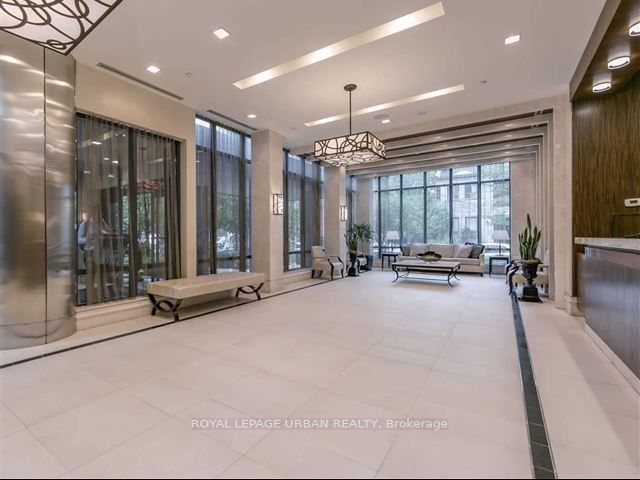 28 Linden Street 2103, Toronto, ON M4Y 0A4 photo 4
