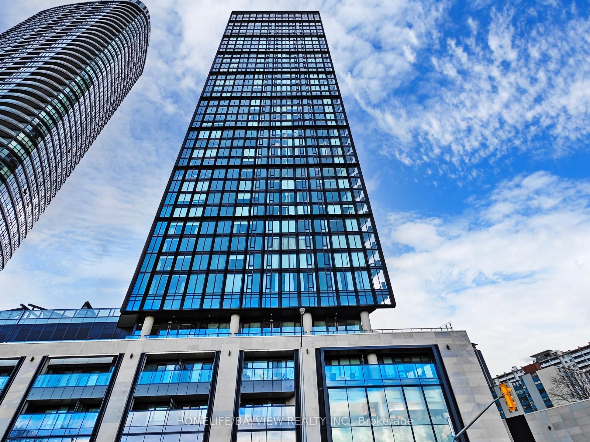 575 Bloor Street E 2501, Toronto, ON M4W 0B2 photo 2