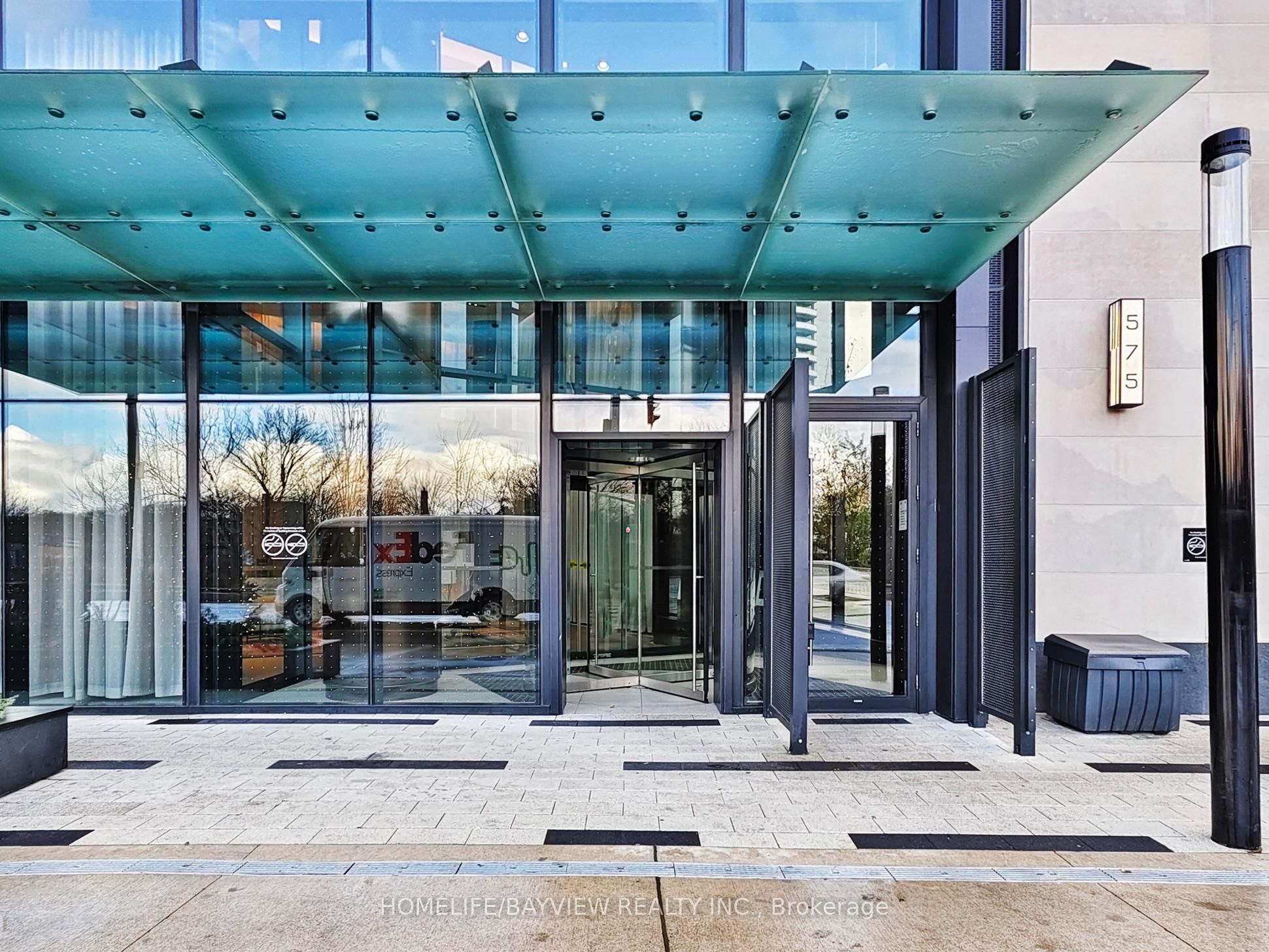 575 Bloor Street E 2501, Toronto, ON M4W 0B2 photo 5