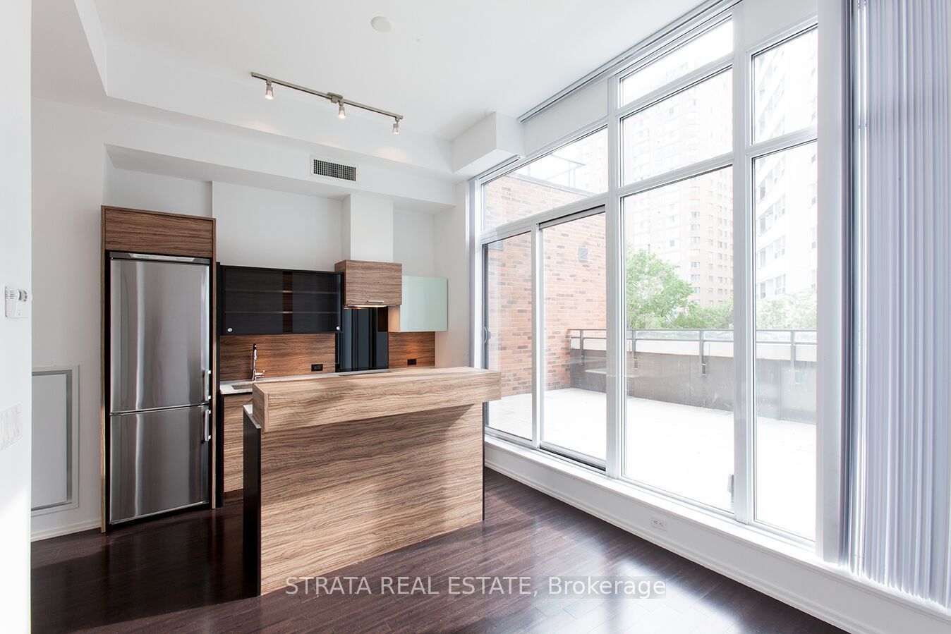 75 St Nicholas Street 308, Toronto, ON M4Y 0A5
